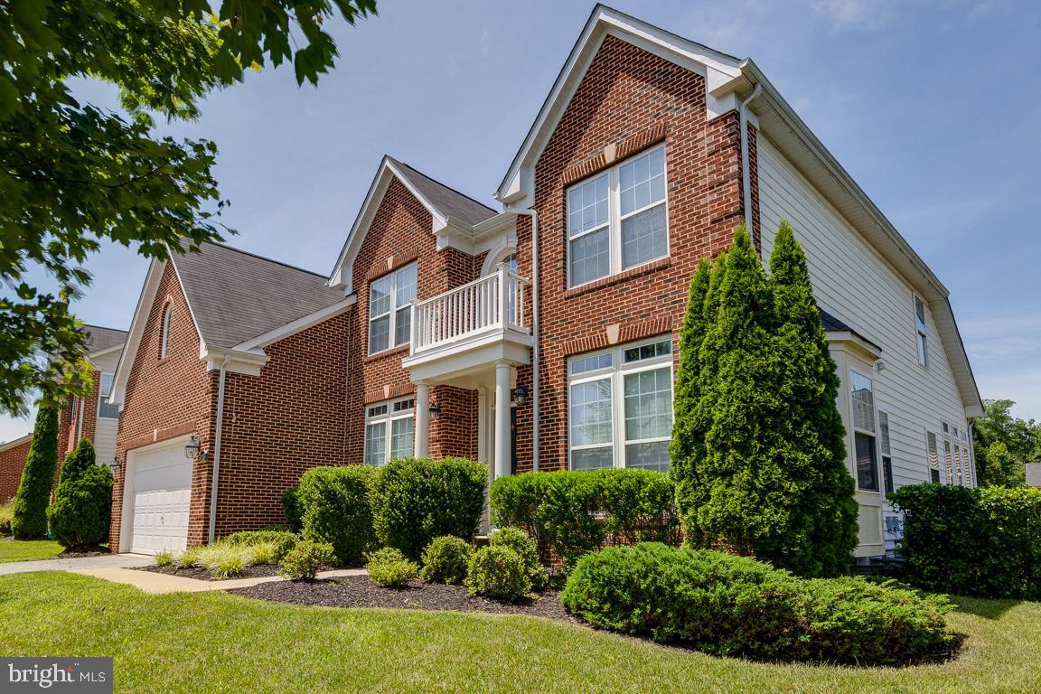 CHARLES CROSSING - Residential