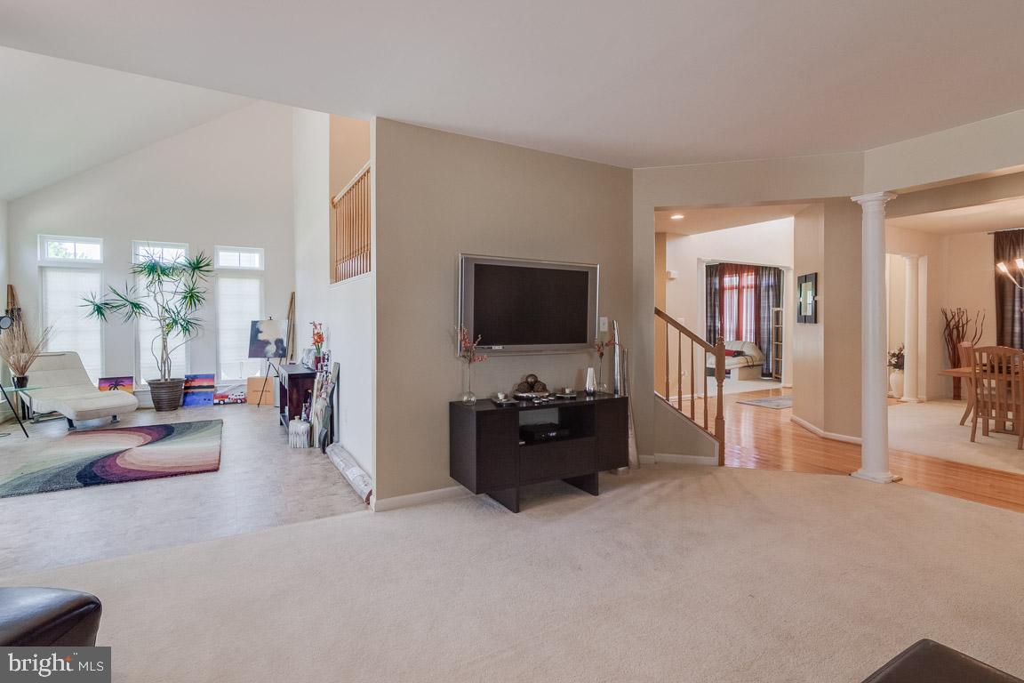 CHARLES CROSSING - Residential