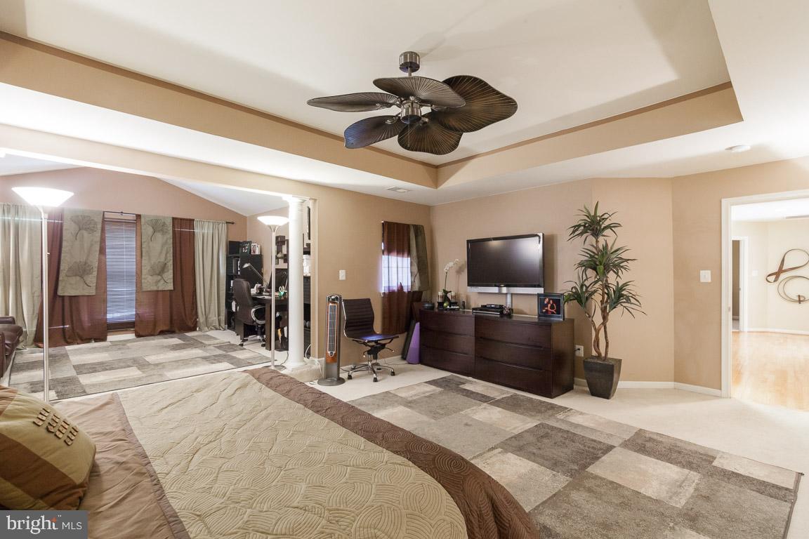 CHARLES CROSSING - Residential