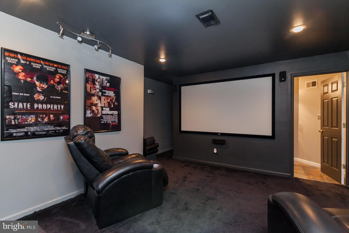 CHARLES CROSSING - Residential