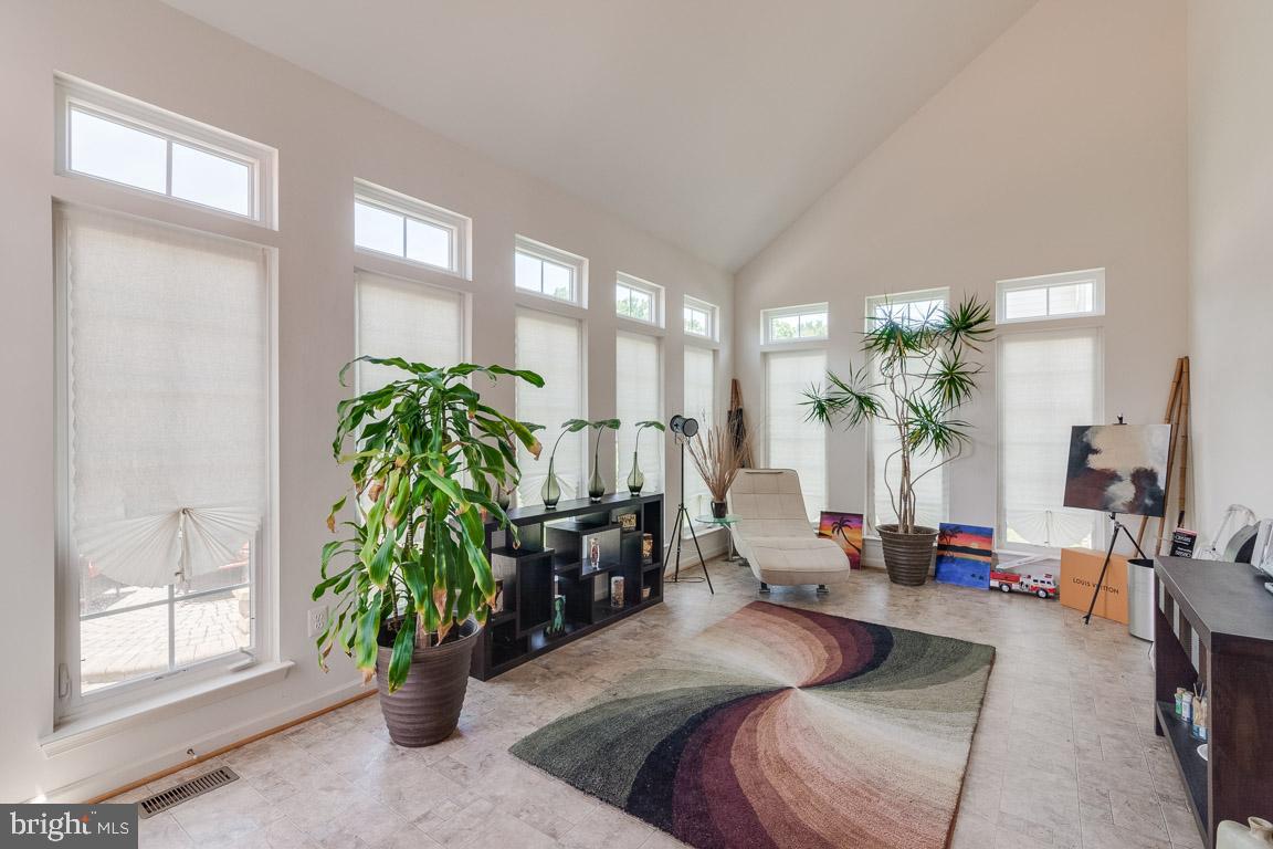 CHARLES CROSSING - Residential