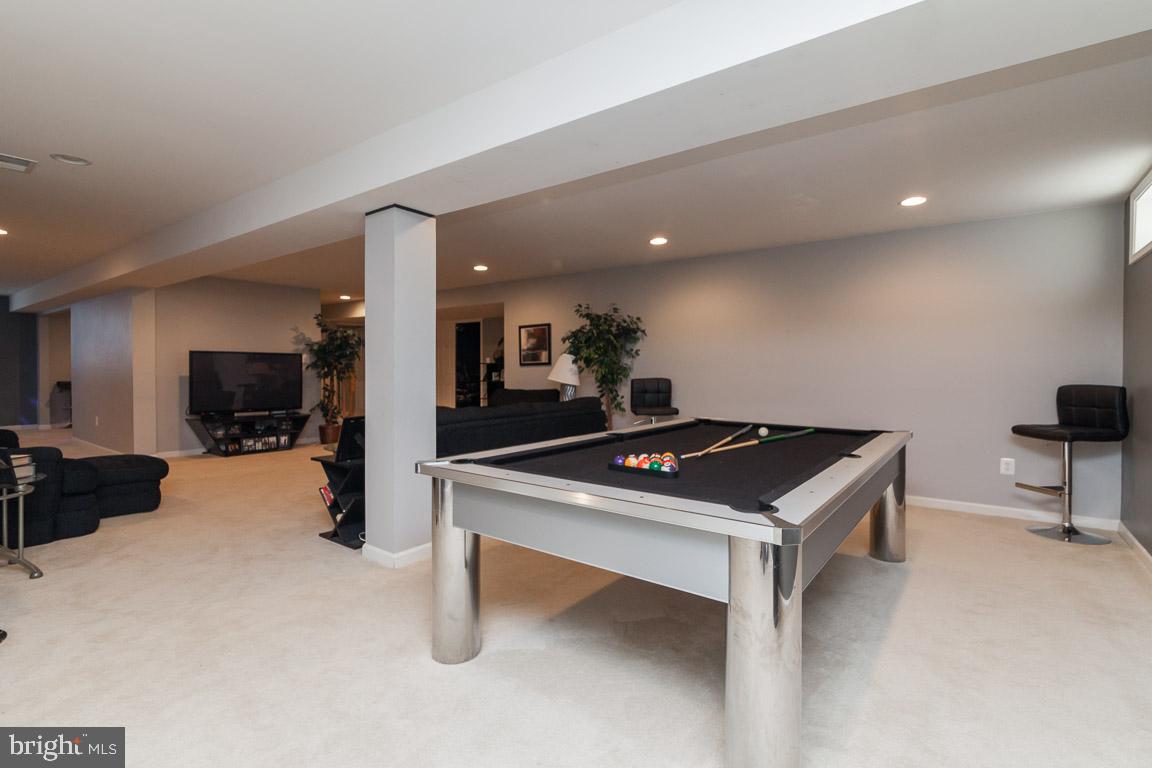 CHARLES CROSSING - Residential