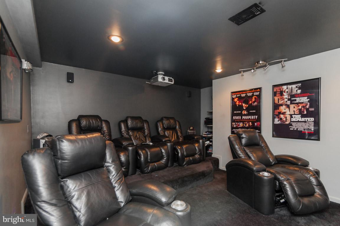 CHARLES CROSSING - Residential