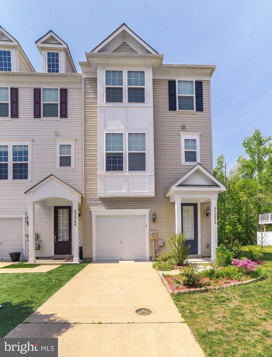 Bright and Beautiful Townhome in Magnolia Park.  This End Unit has extra side windows allowing for more natural light.  Backs to a nice tree line and no other townhomes! Home is in Pristine Condition with many upgrades to include hardwood floors, granite countertops, stainless appliances and maintenance free deck.  No waiting on new construction when you have this available now!  Very convenient central location to shopping, schools, restaruants and commute to PAX River NAS. Call today for appointment.