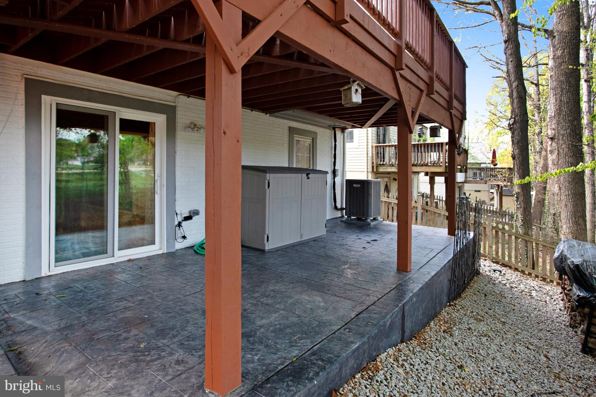 LAKE RIDGE - Residential