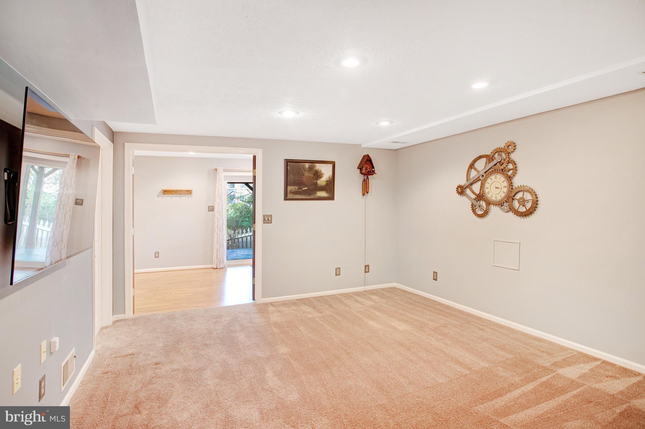 LAKE RIDGE - Residential