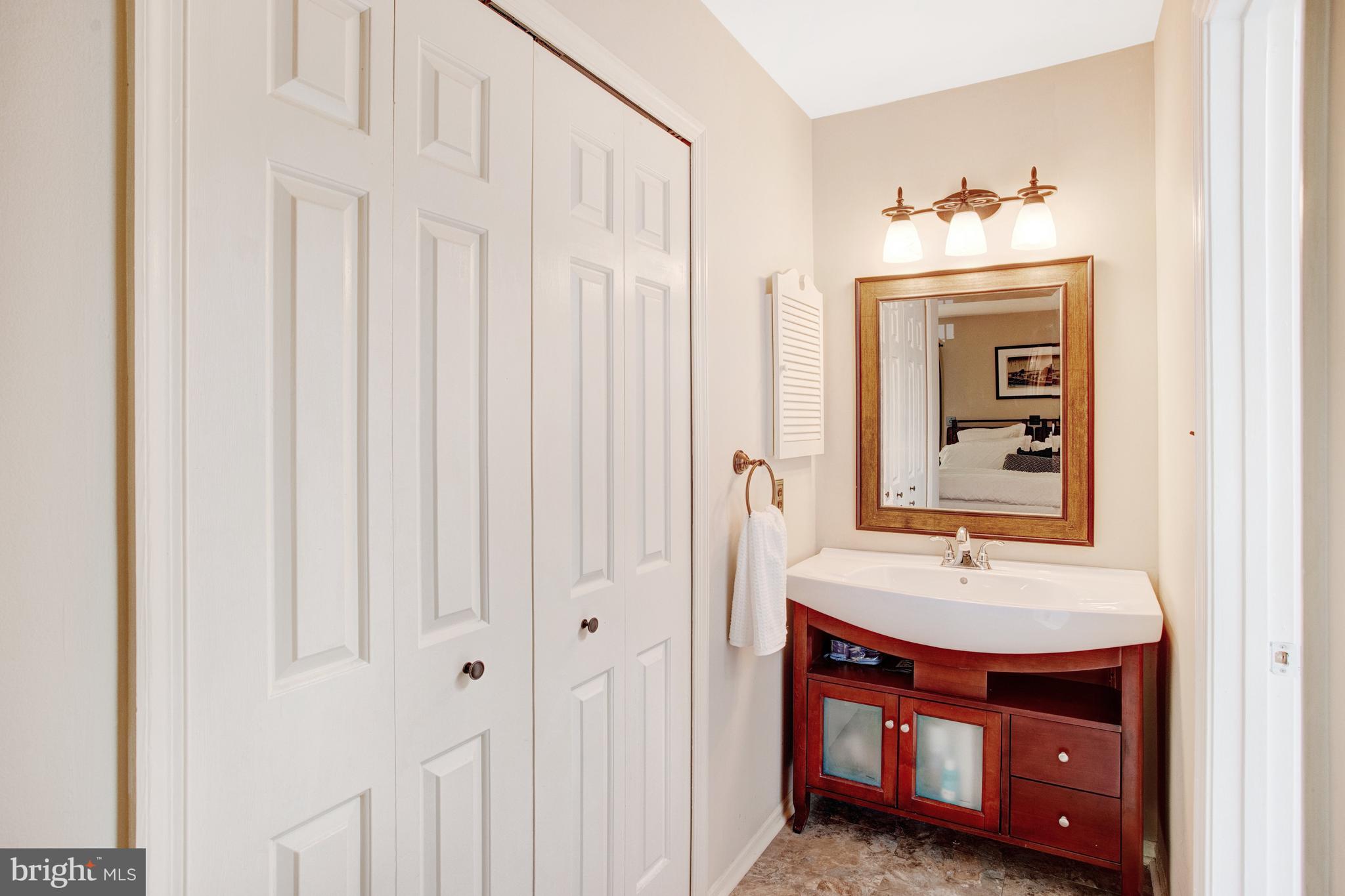 LAKE RIDGE - Residential