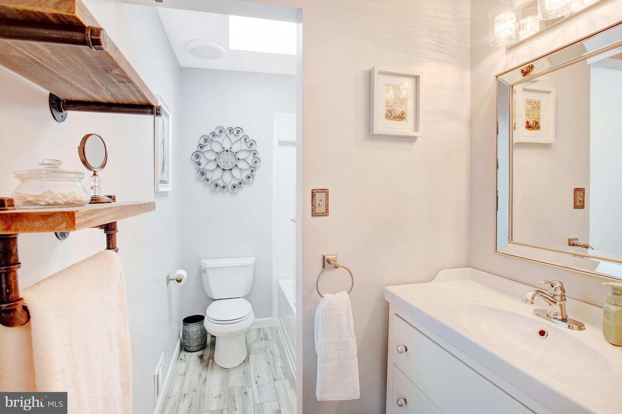 LAKE RIDGE - Residential