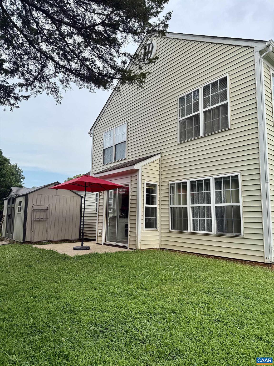 FOREST LAKES - Residential