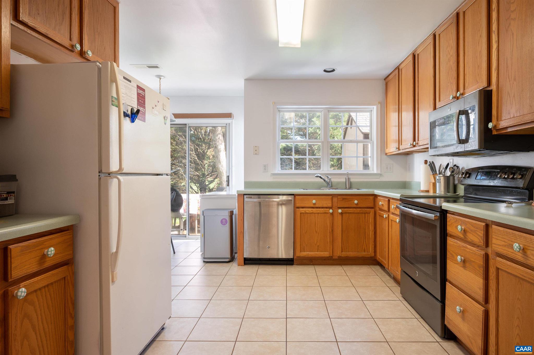 FOREST LAKES - Residential