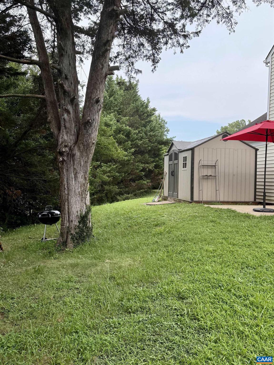 FOREST LAKES - Residential