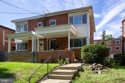 207 HAWAII AVENUE NE WASHINGTON DC 20011