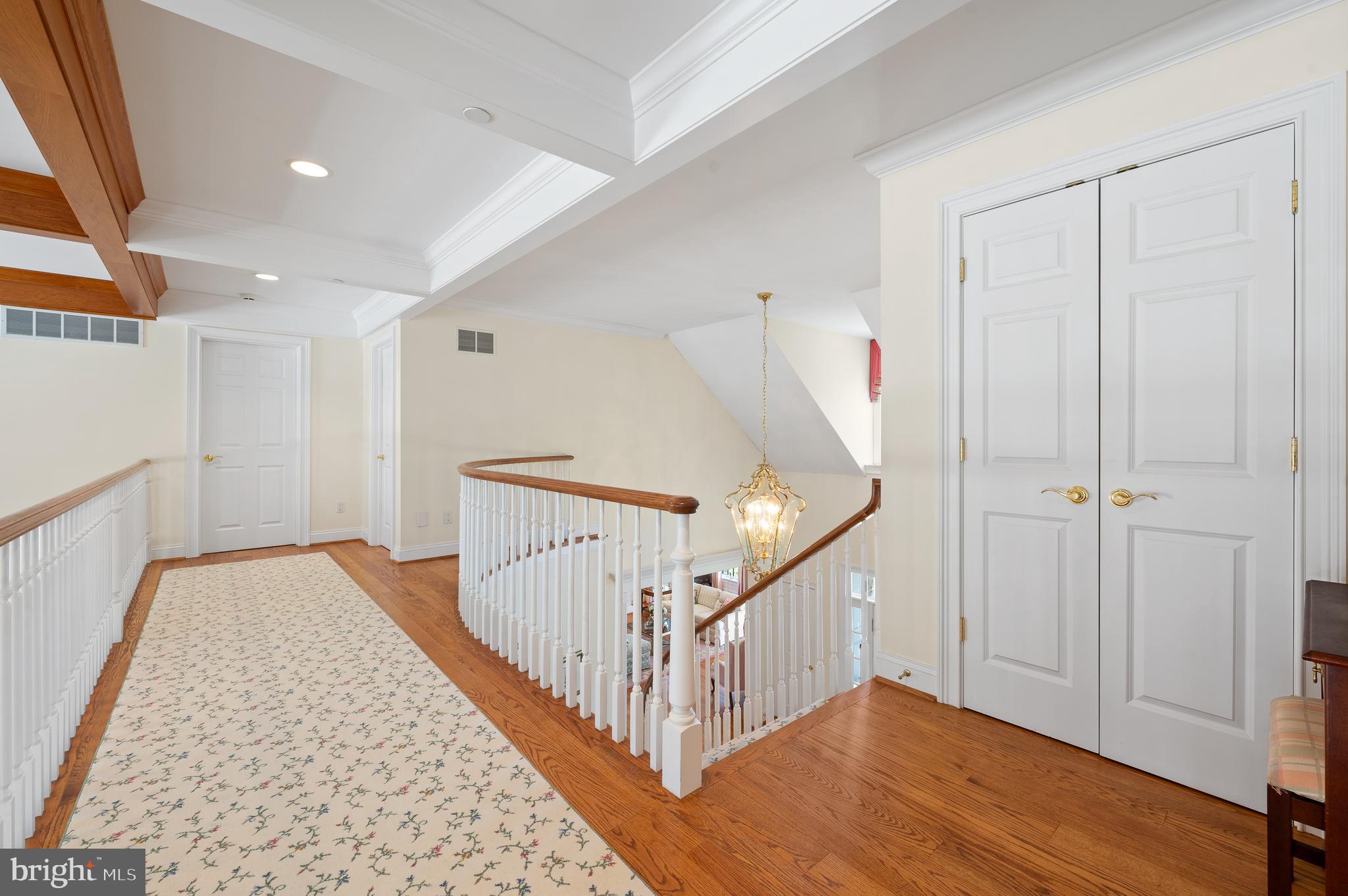 ARONWOLD - Residential