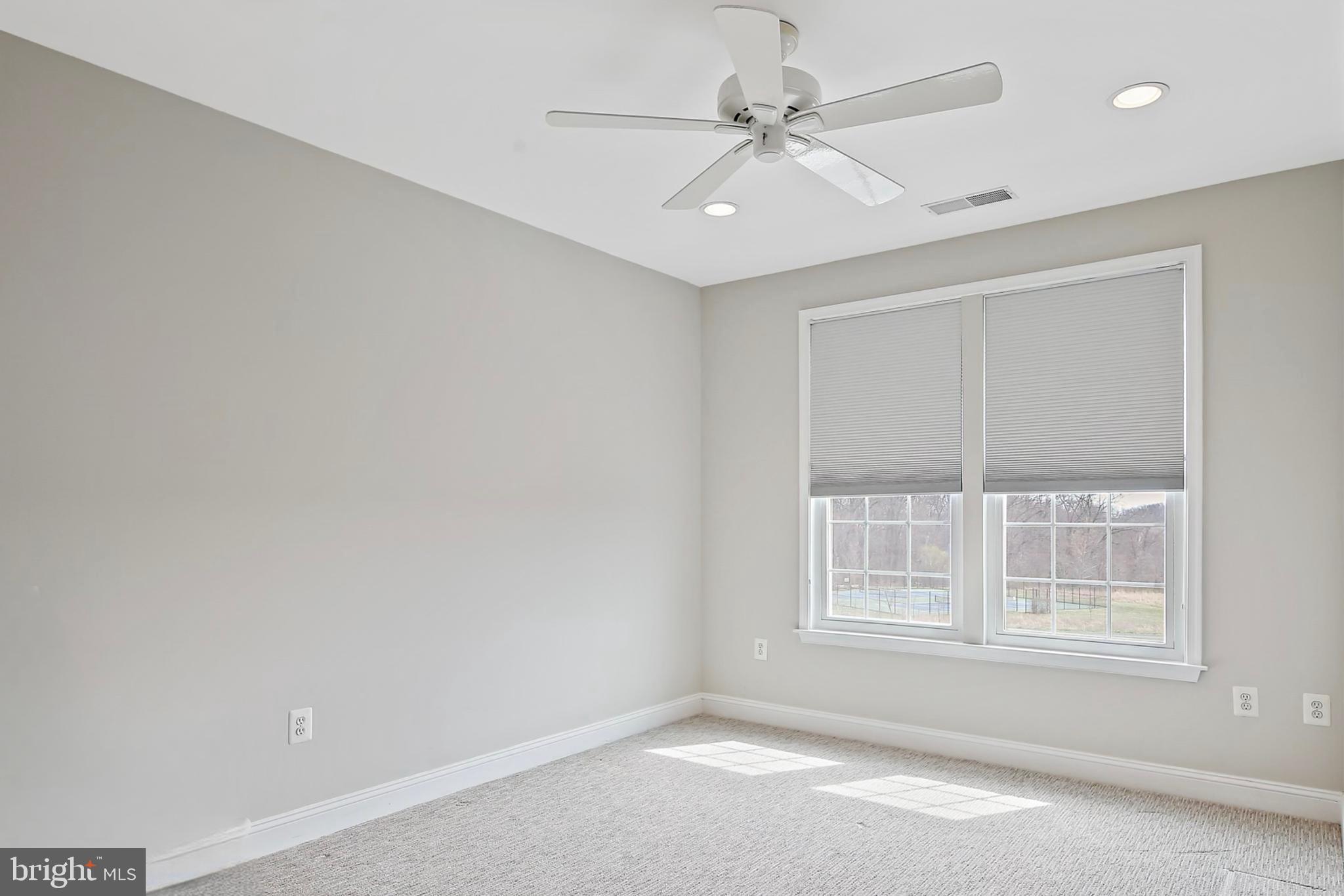 FALLSGROVE - Residential