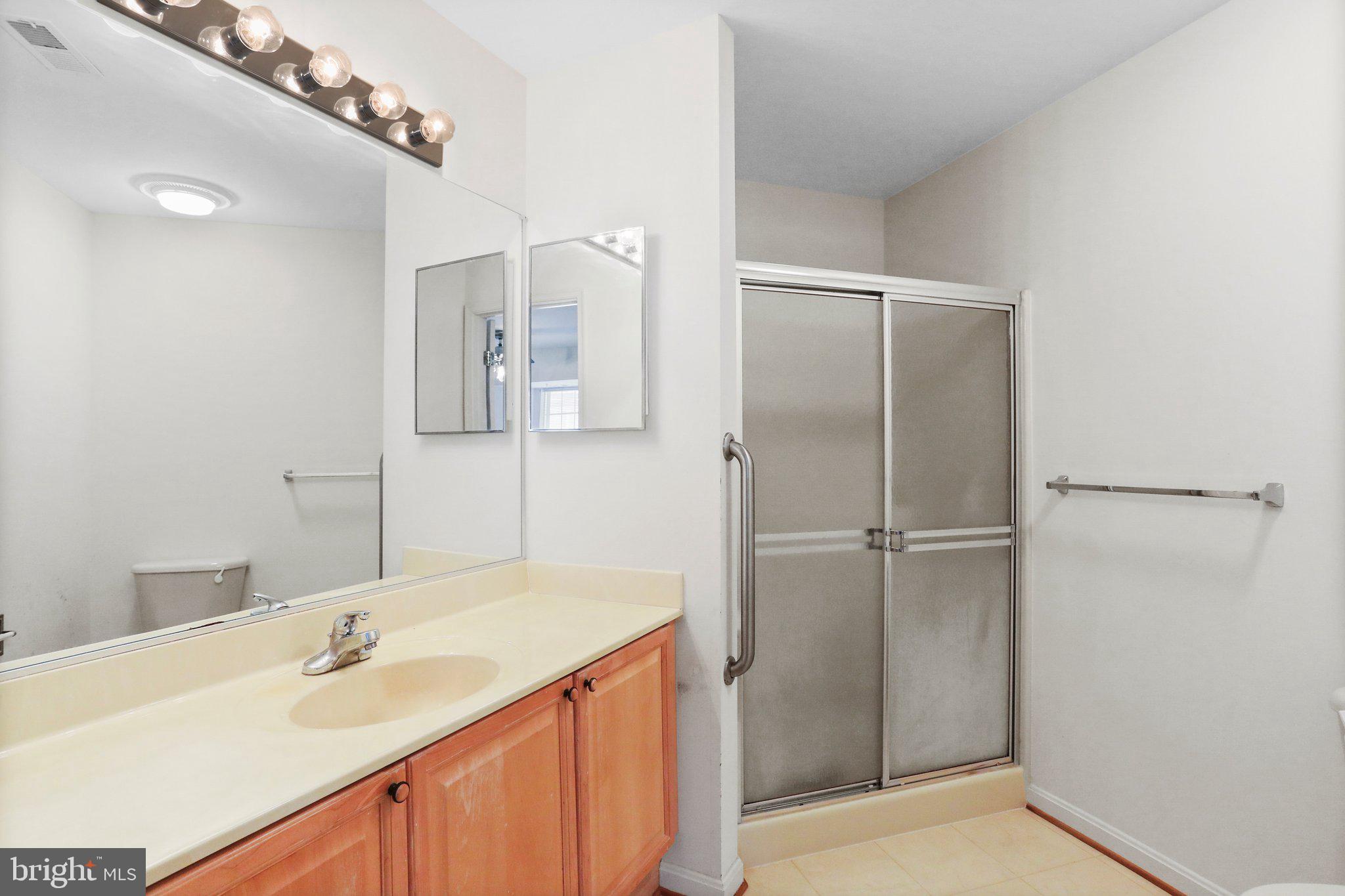 ECHO GLEN - Residential