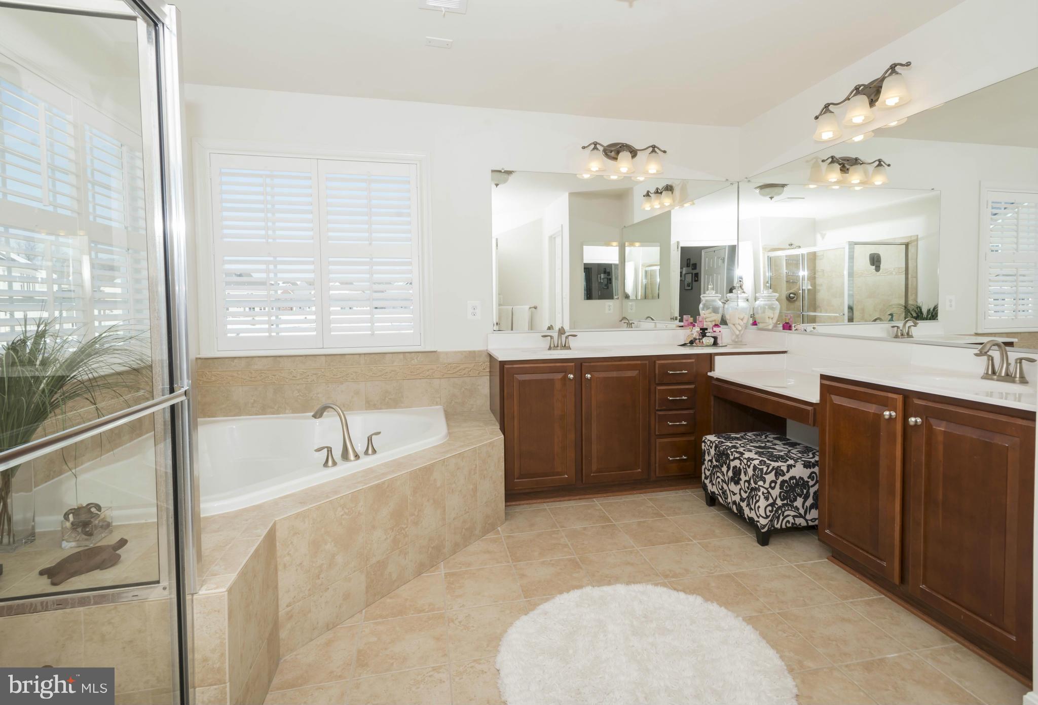 THE PARKE AT MOUNT WASHINGTON - Residential