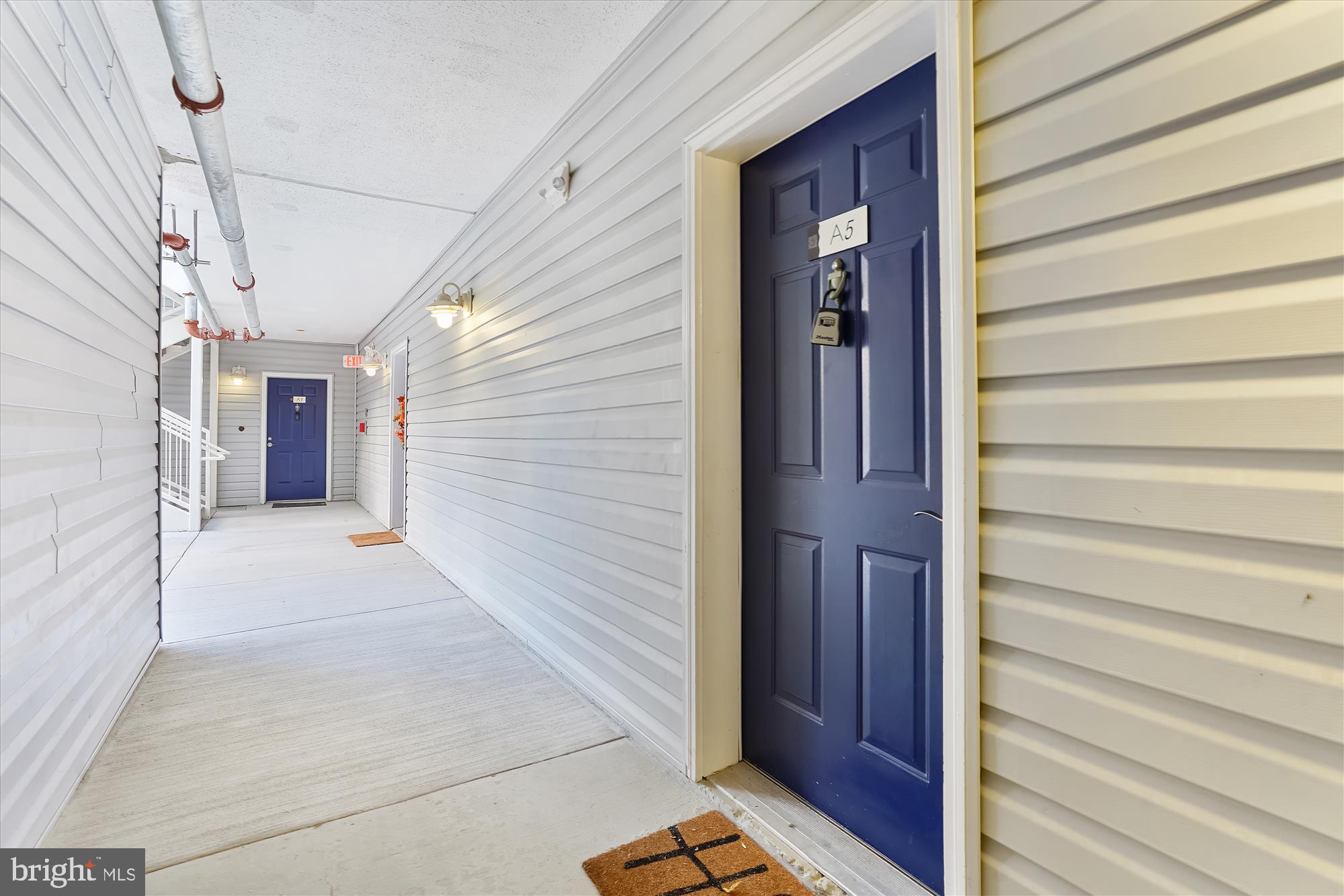 THE FOUR WINDS AT OAKTON - Residential