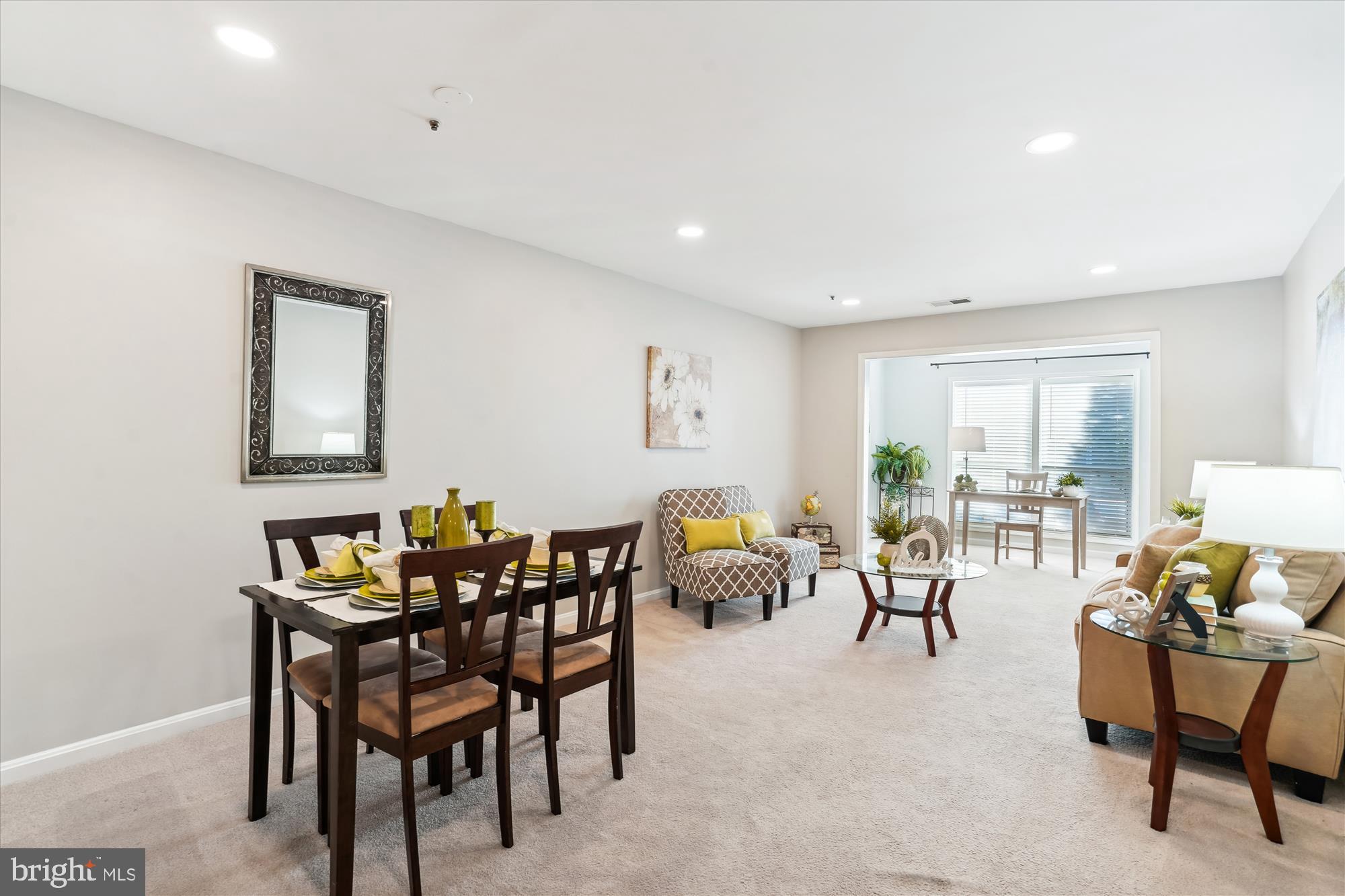 THE FOUR WINDS AT OAKTON - Residential