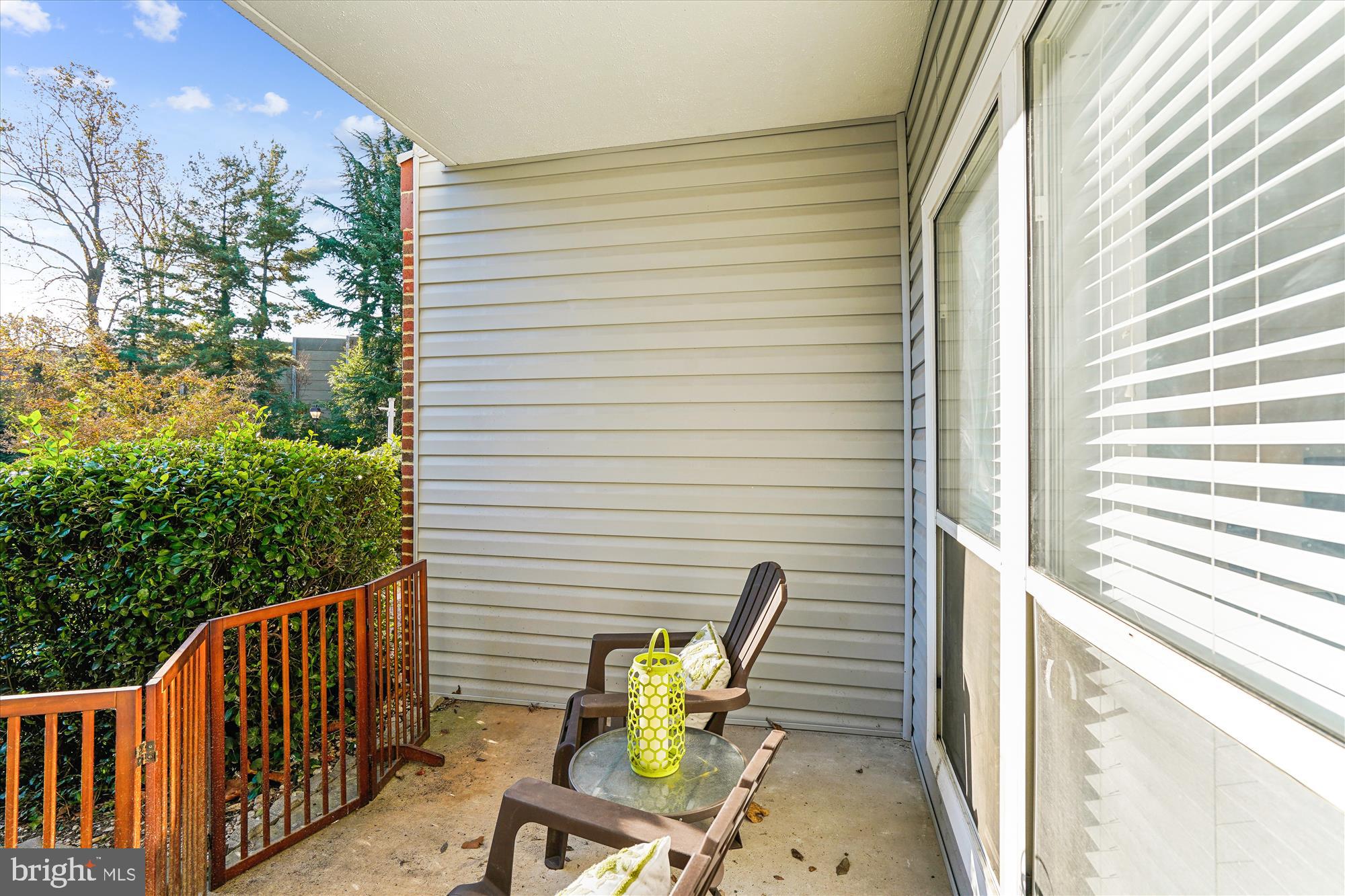 THE FOUR WINDS AT OAKTON - Residential