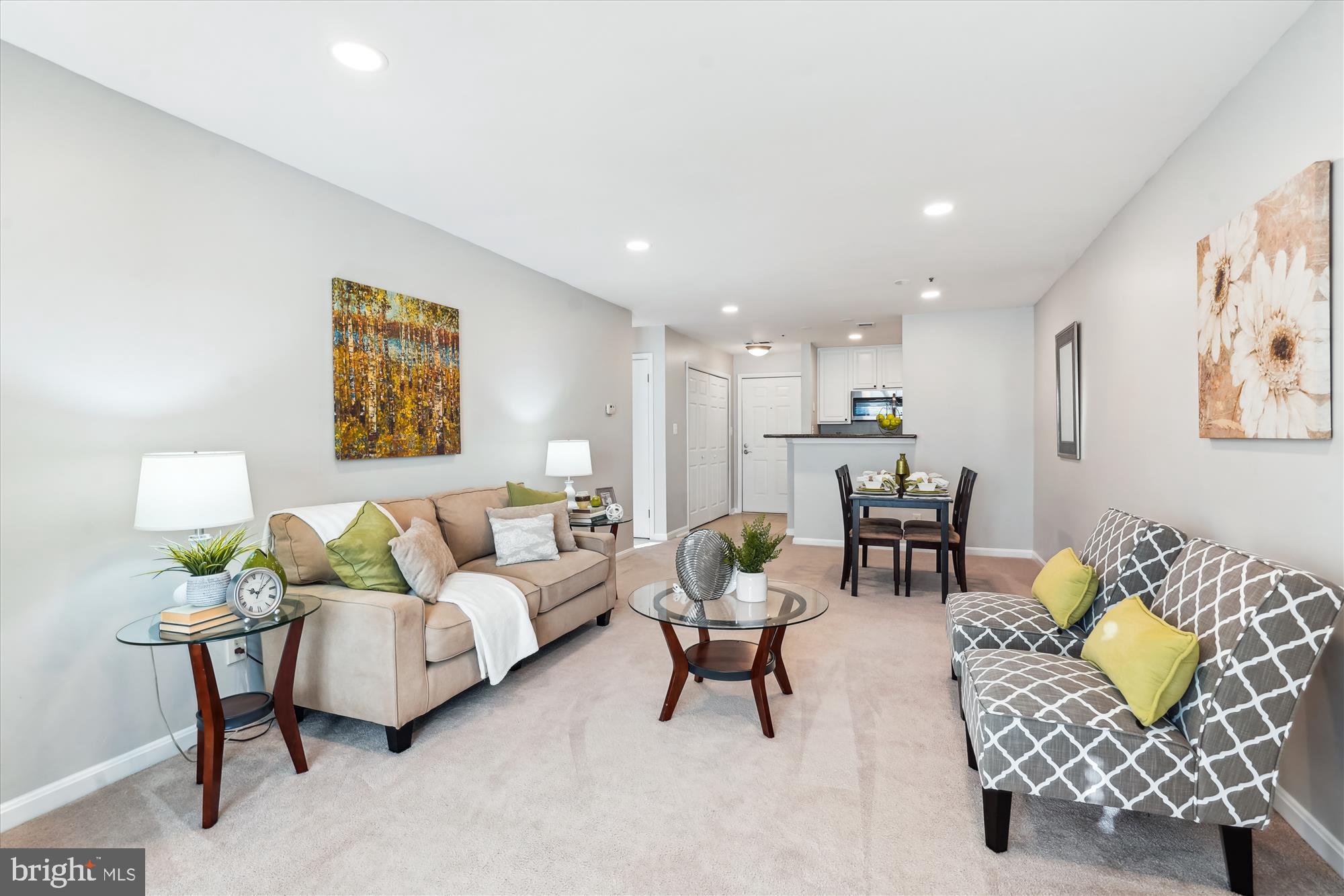 THE FOUR WINDS AT OAKTON - Residential