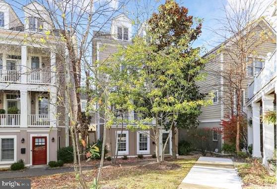 214 HART MEWS