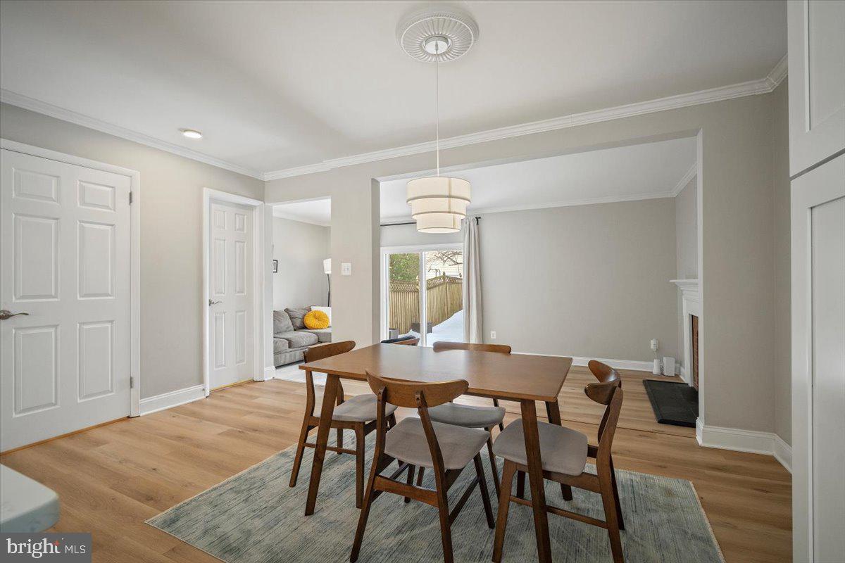 BURGUNDY KNOLLS - Residential