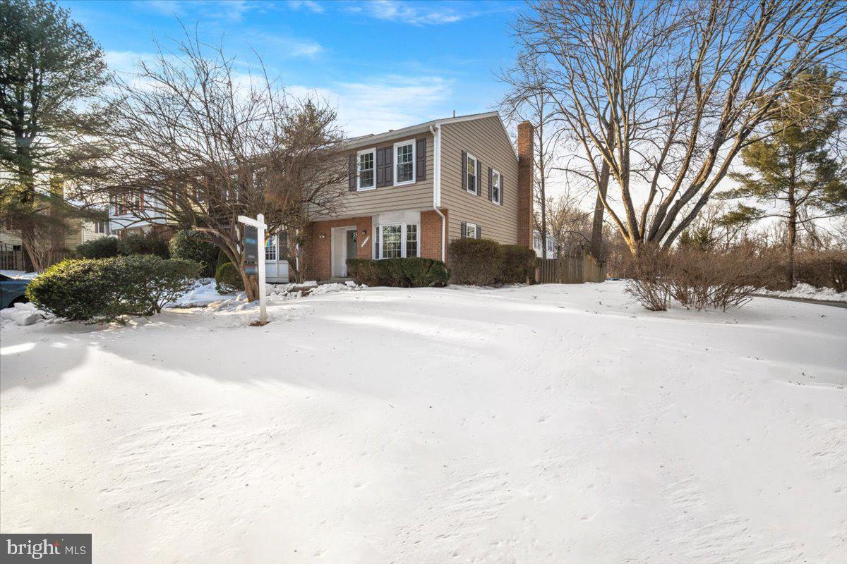 BURGUNDY KNOLLS - Residential