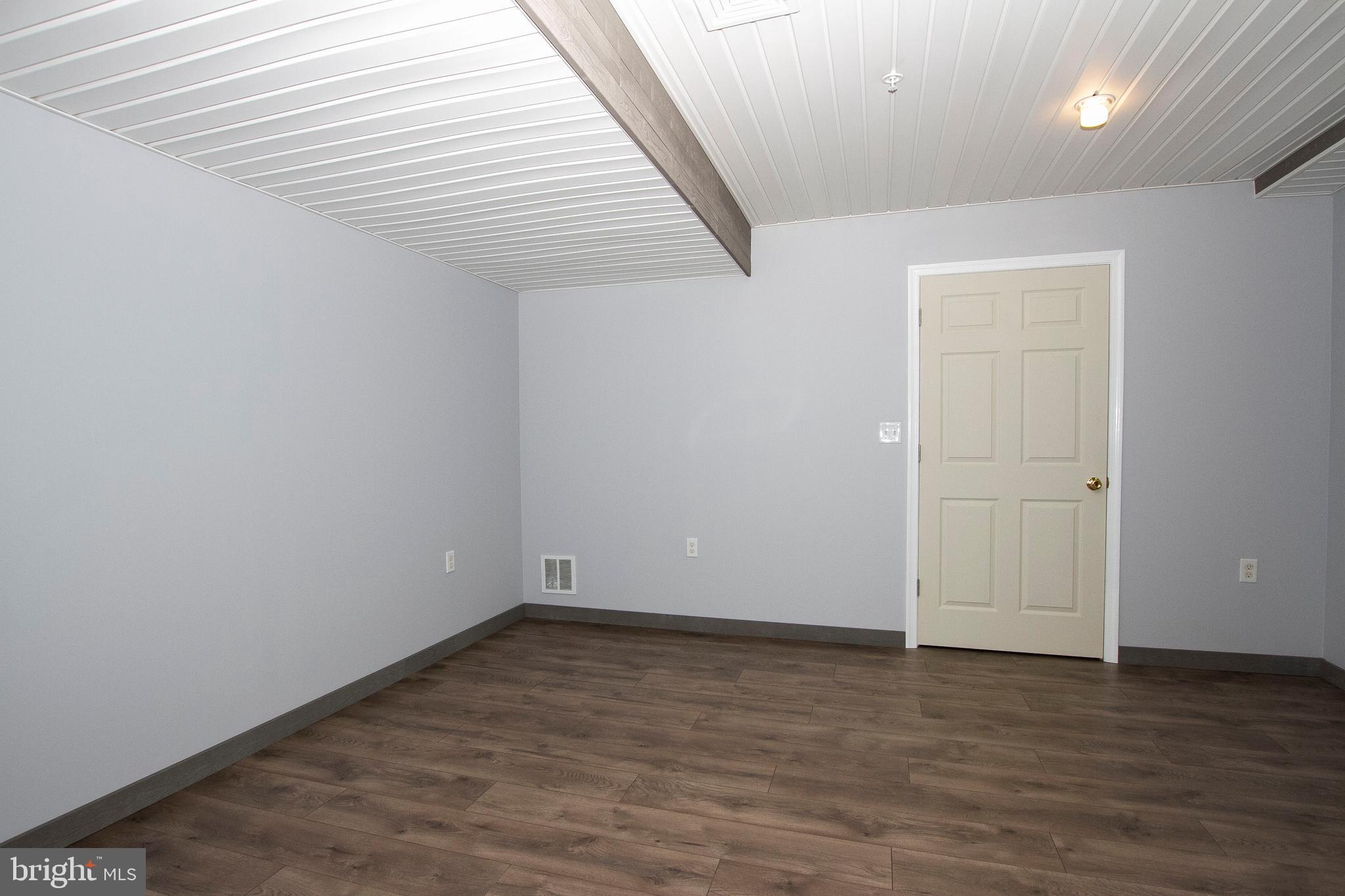 ABERDEEN HILLS - Residential