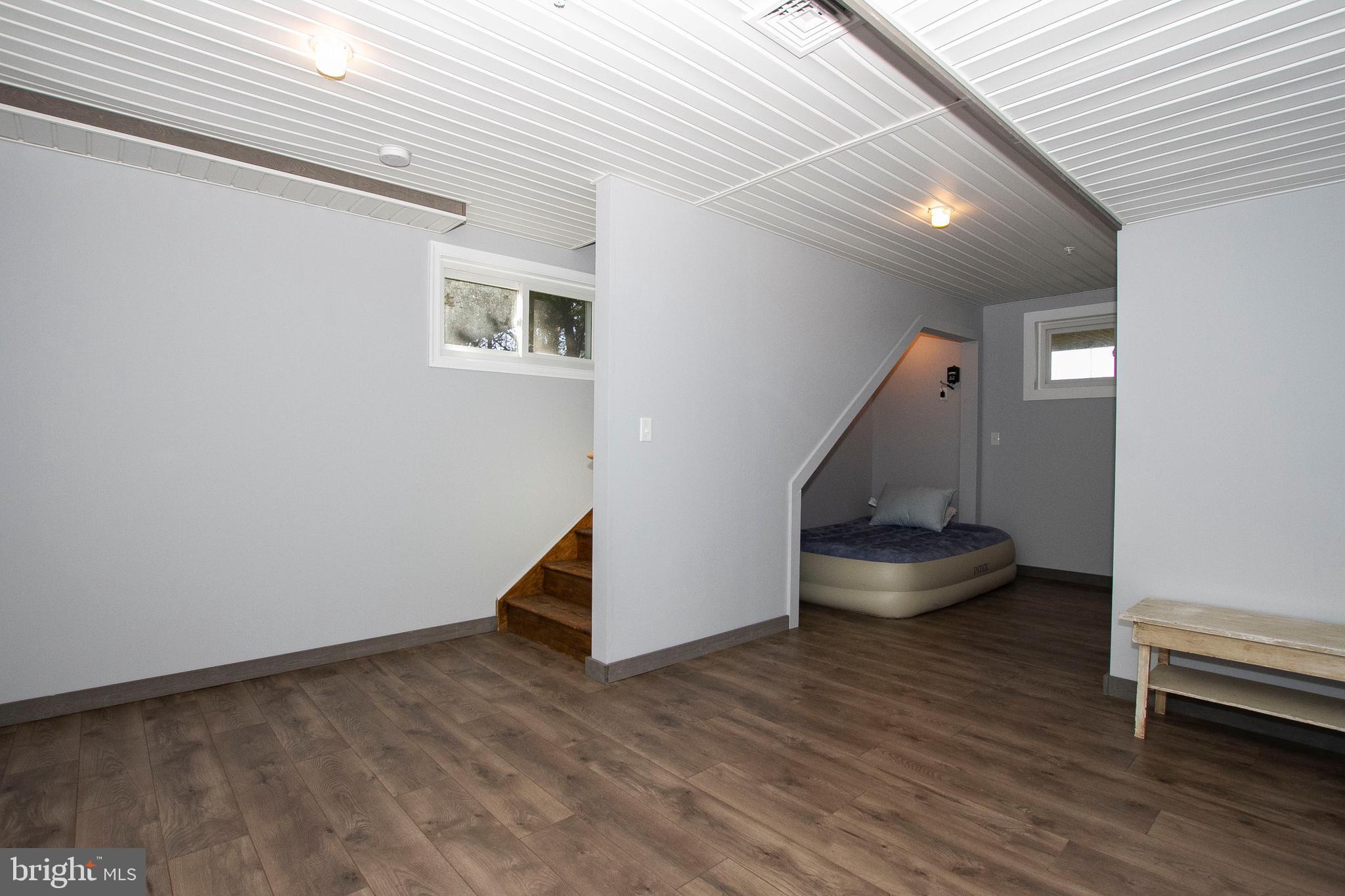 ABERDEEN HILLS - Residential