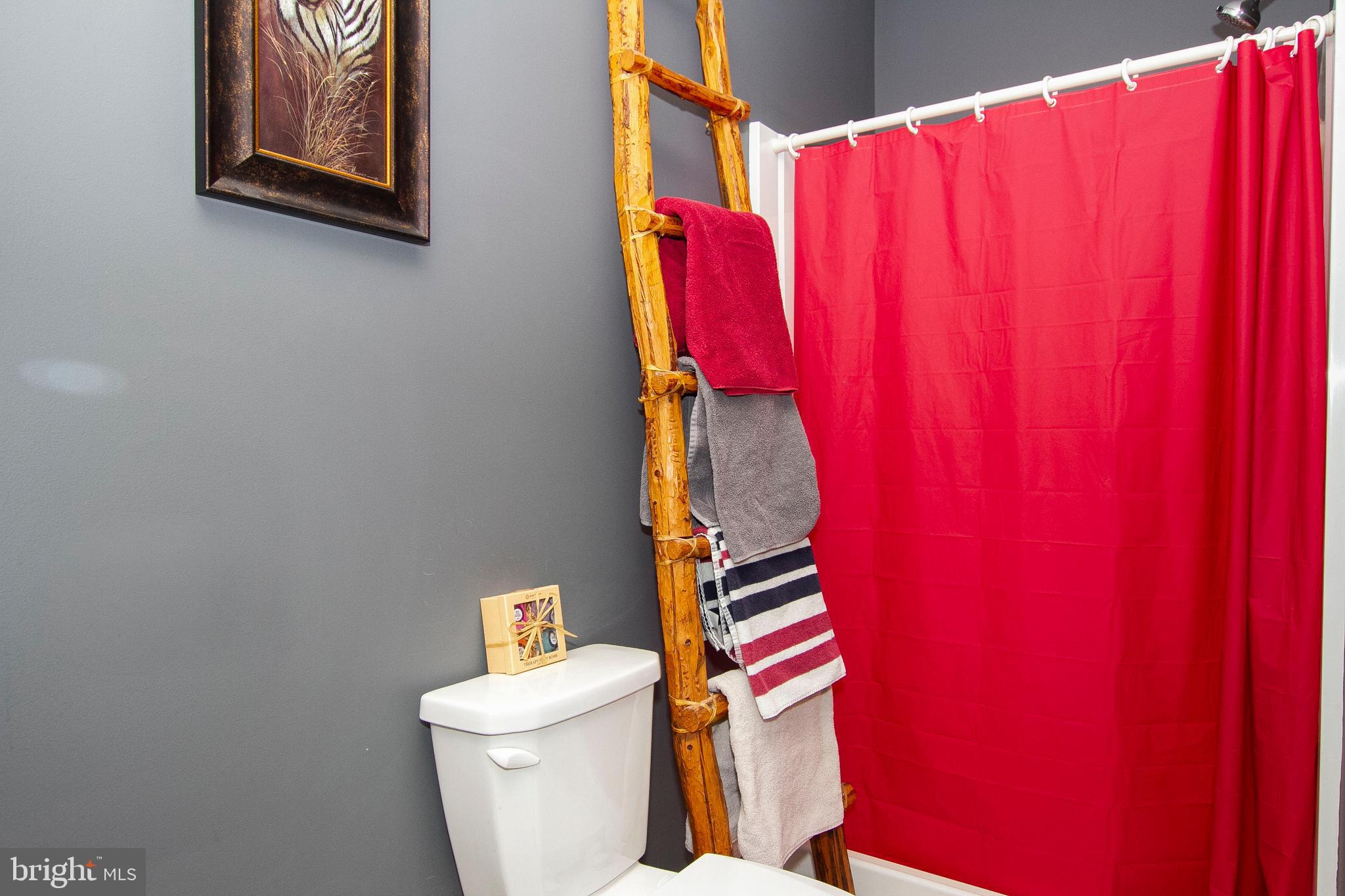 ABERDEEN HILLS - Residential