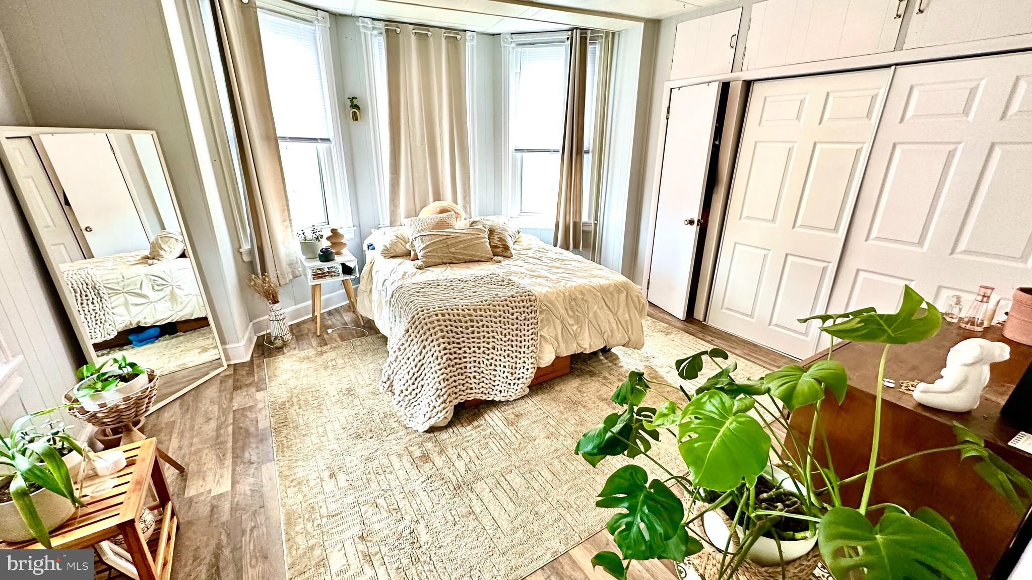 BELLA VISTA - Commercial Sale