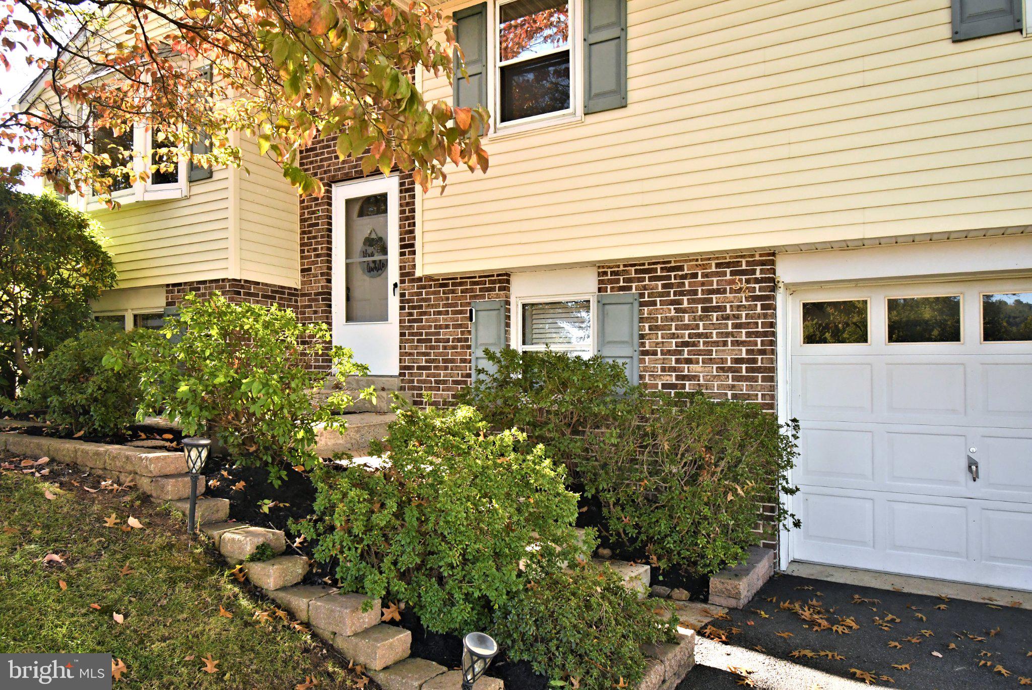 34 CHESTNUT LANE