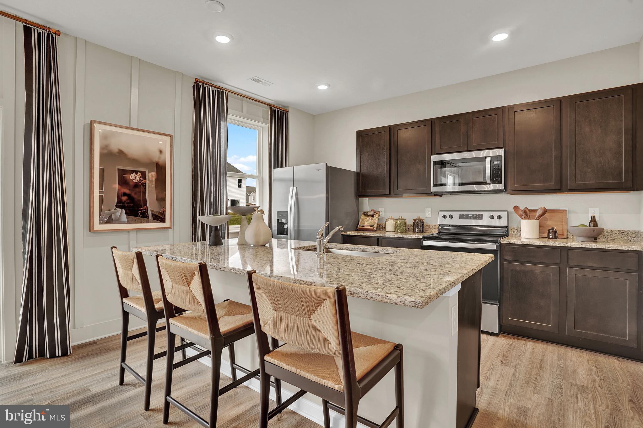 RIVERPOINTE - Residential