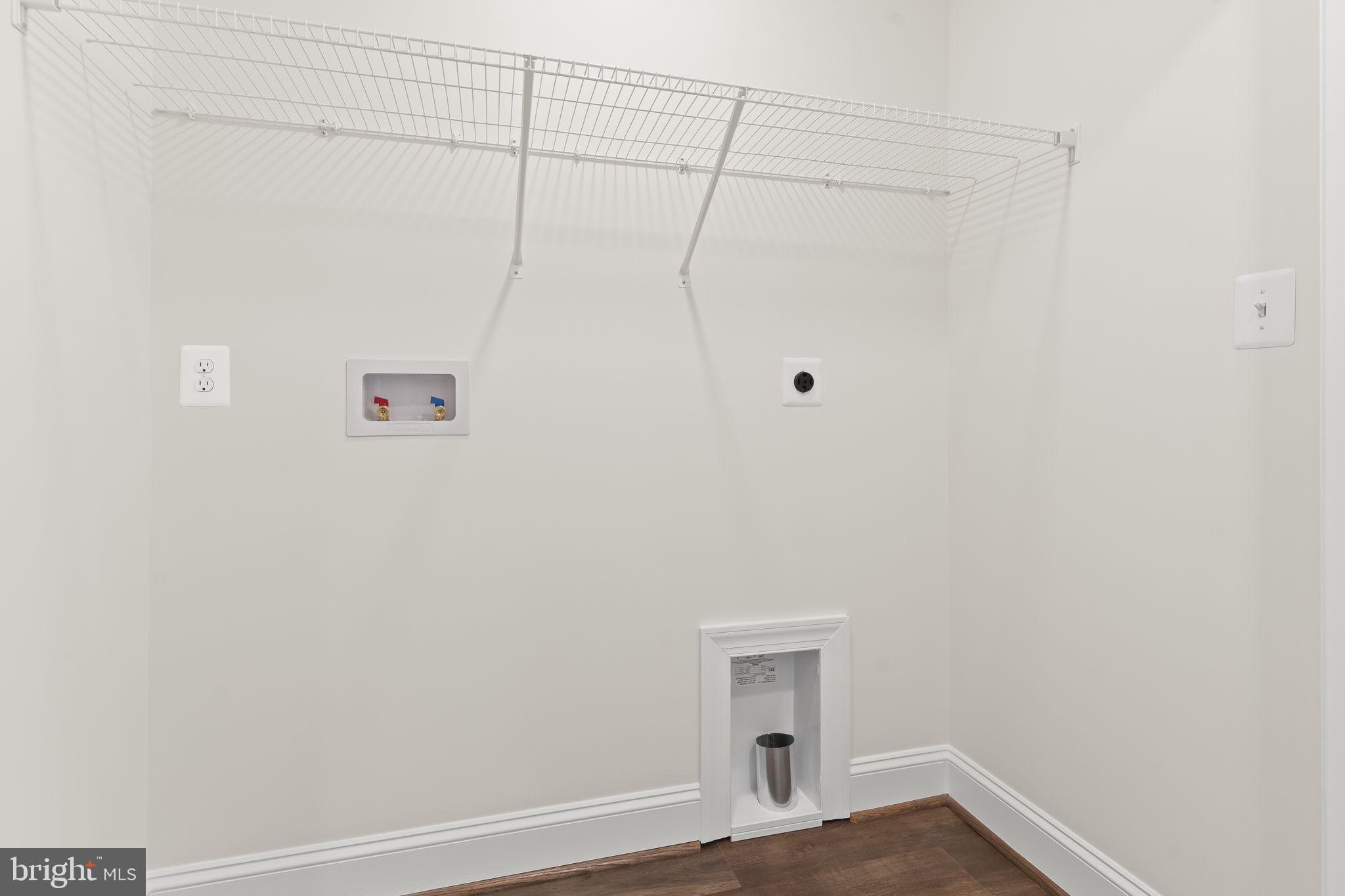 MEADOWS AT TOWN RUN II - Residential