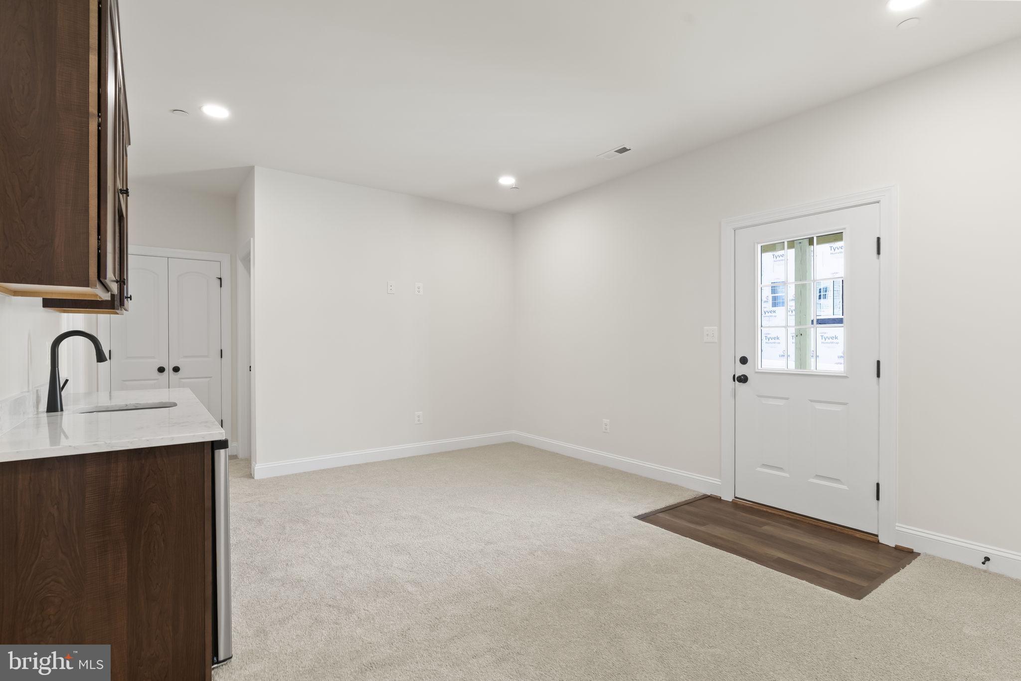 MEADOWS AT TOWN RUN II - Residential