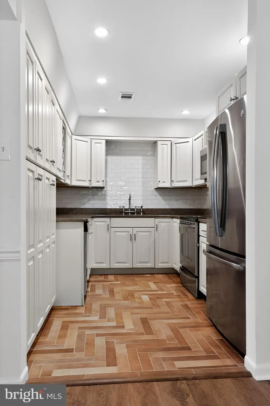 Penllyn, Pennsylvania 19422, United States, 3 Bedrooms Bedrooms, ,2 BathroomsBathrooms,Residential,Active,232861