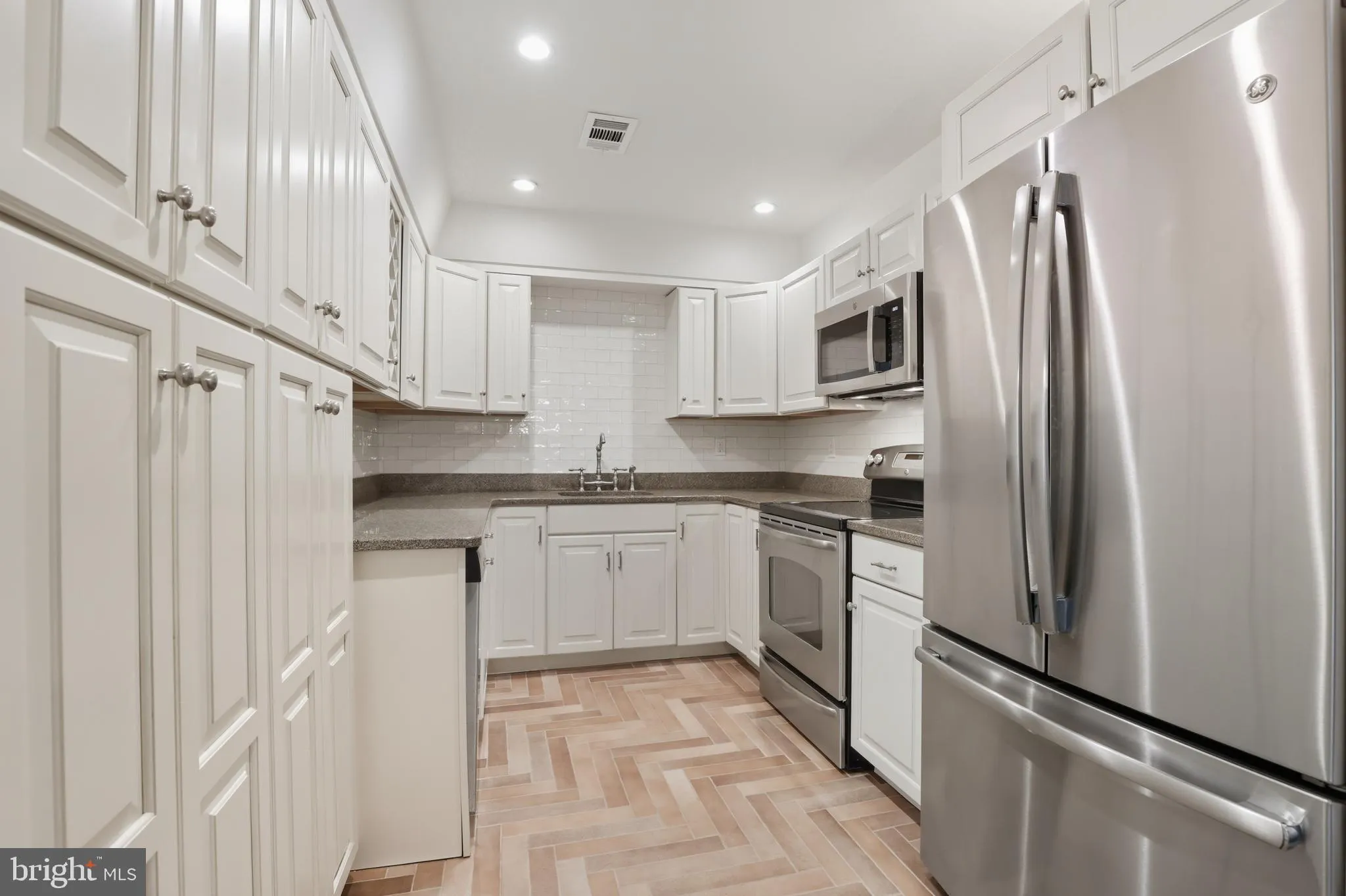 Penllyn, Pennsylvania 19422, United States, 3 Bedrooms Bedrooms, ,2 BathroomsBathrooms,Residential,Active,232861