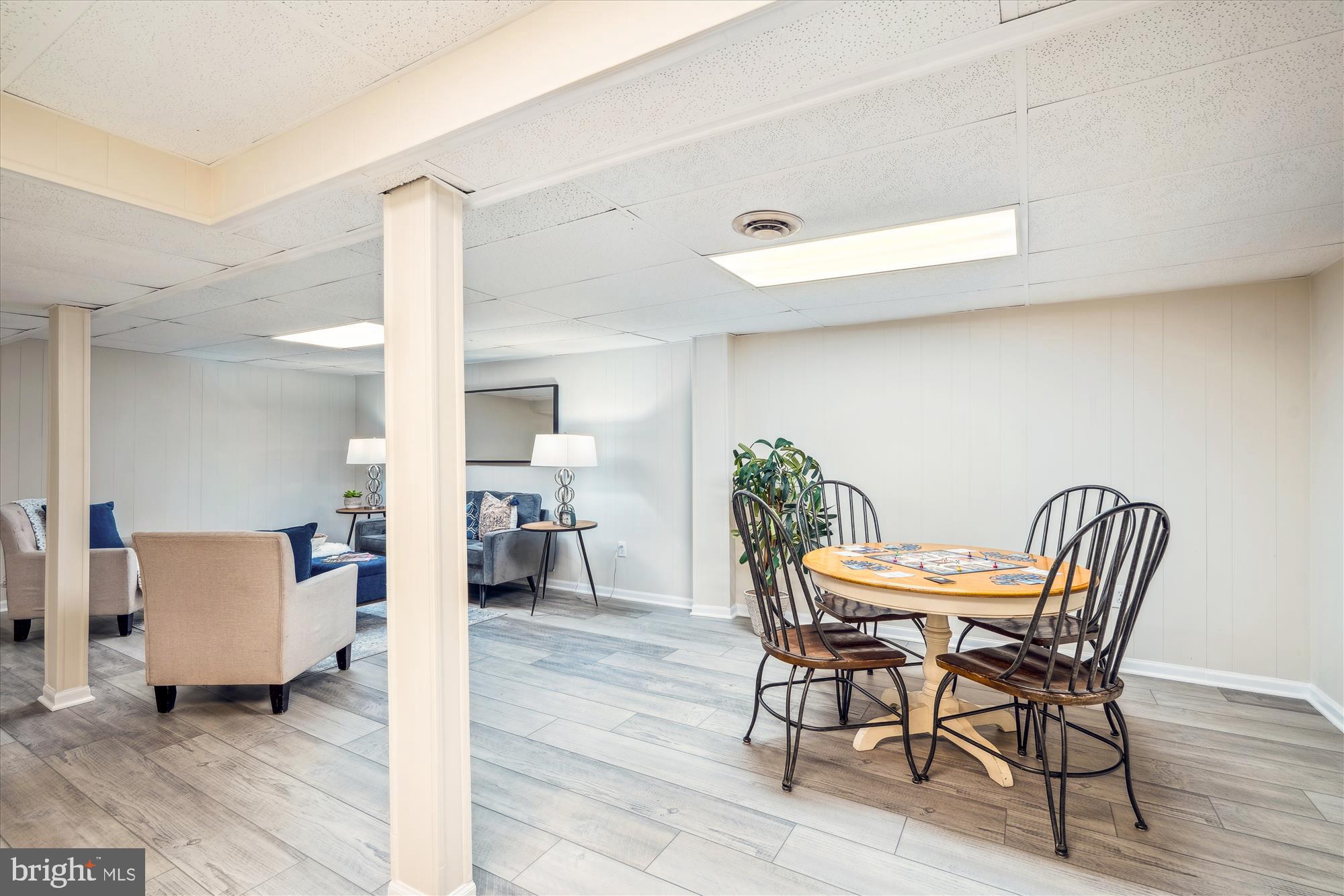 BROOKEVILLE KNOLLS - Residential