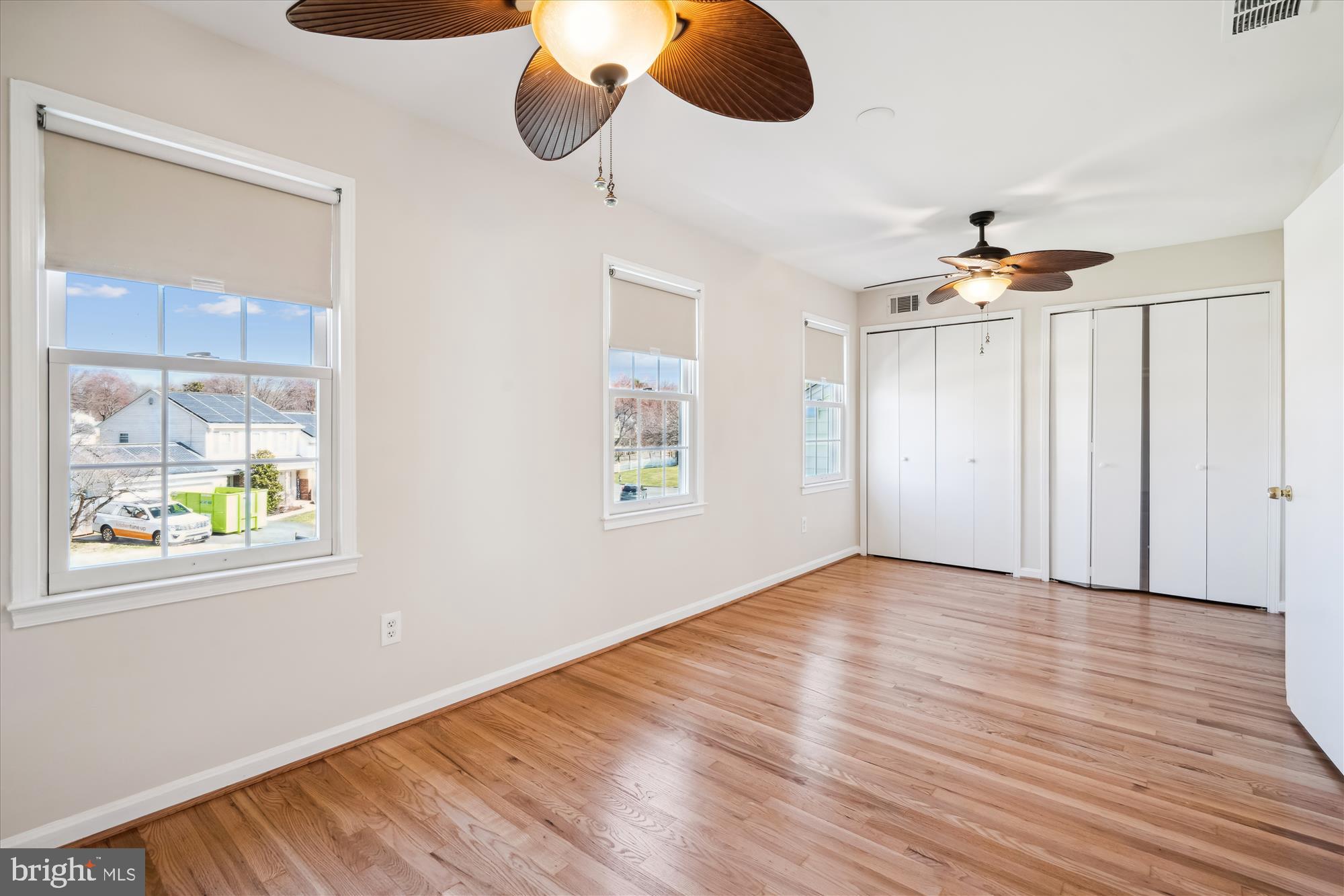 BROOKEVILLE KNOLLS - Residential