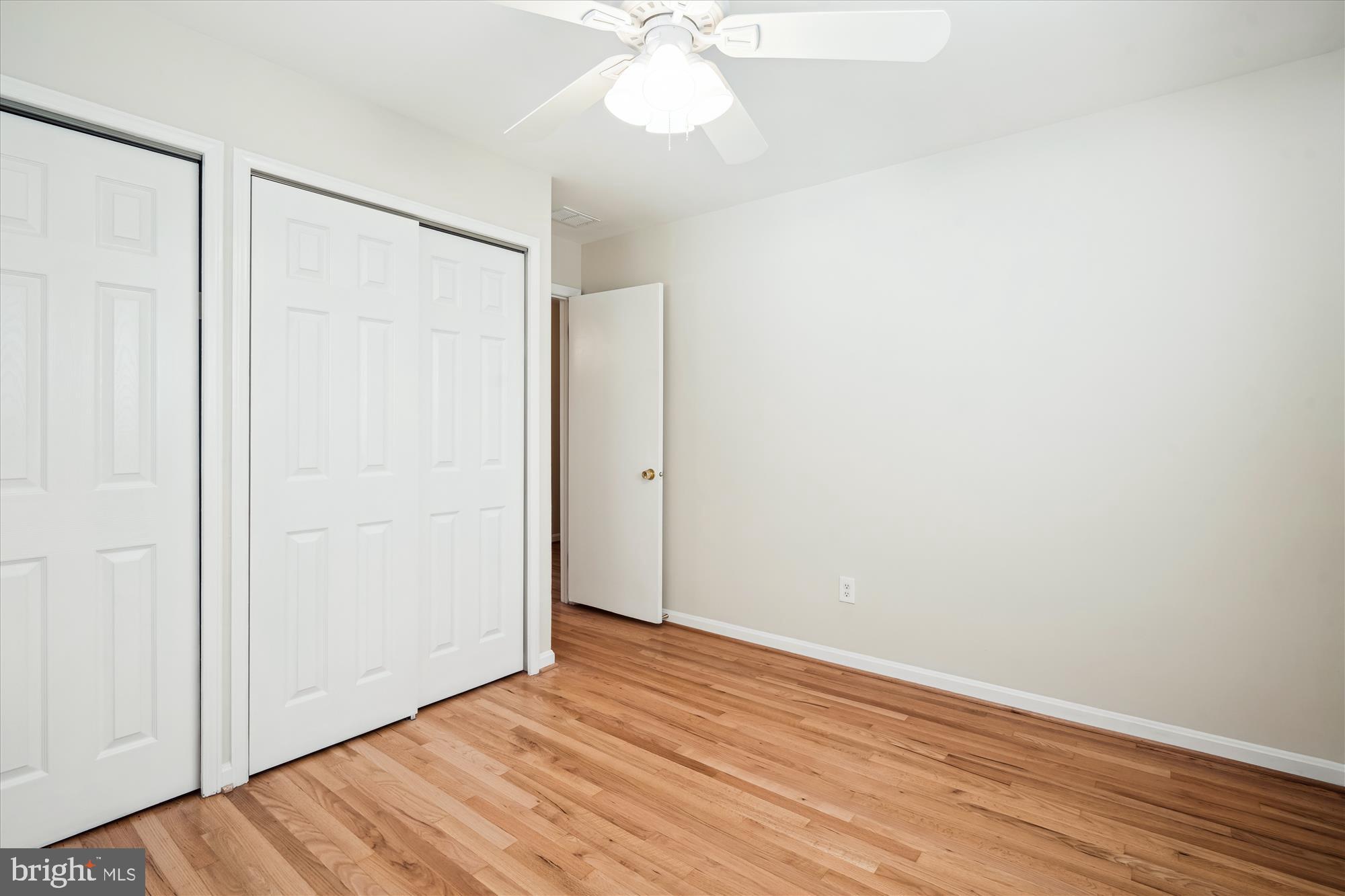 BROOKEVILLE KNOLLS - Residential