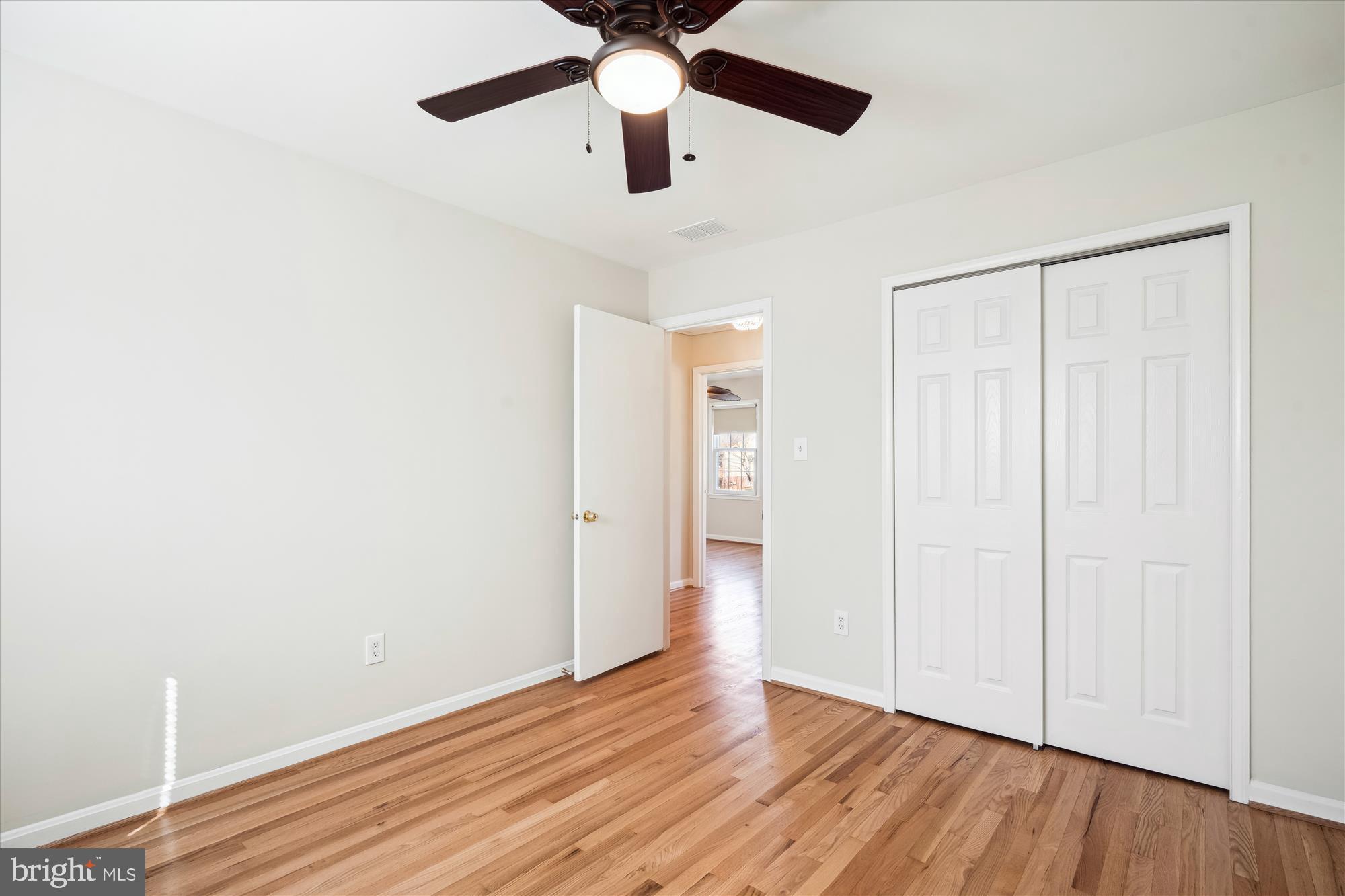 BROOKEVILLE KNOLLS - Residential