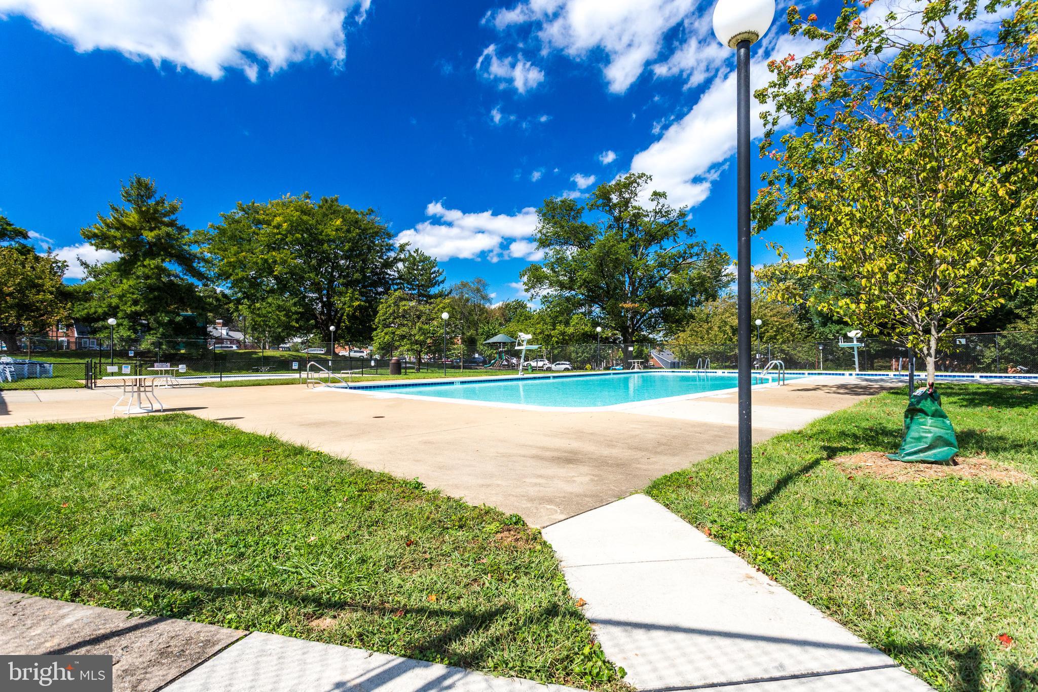 FAIRLINGTON - Residential