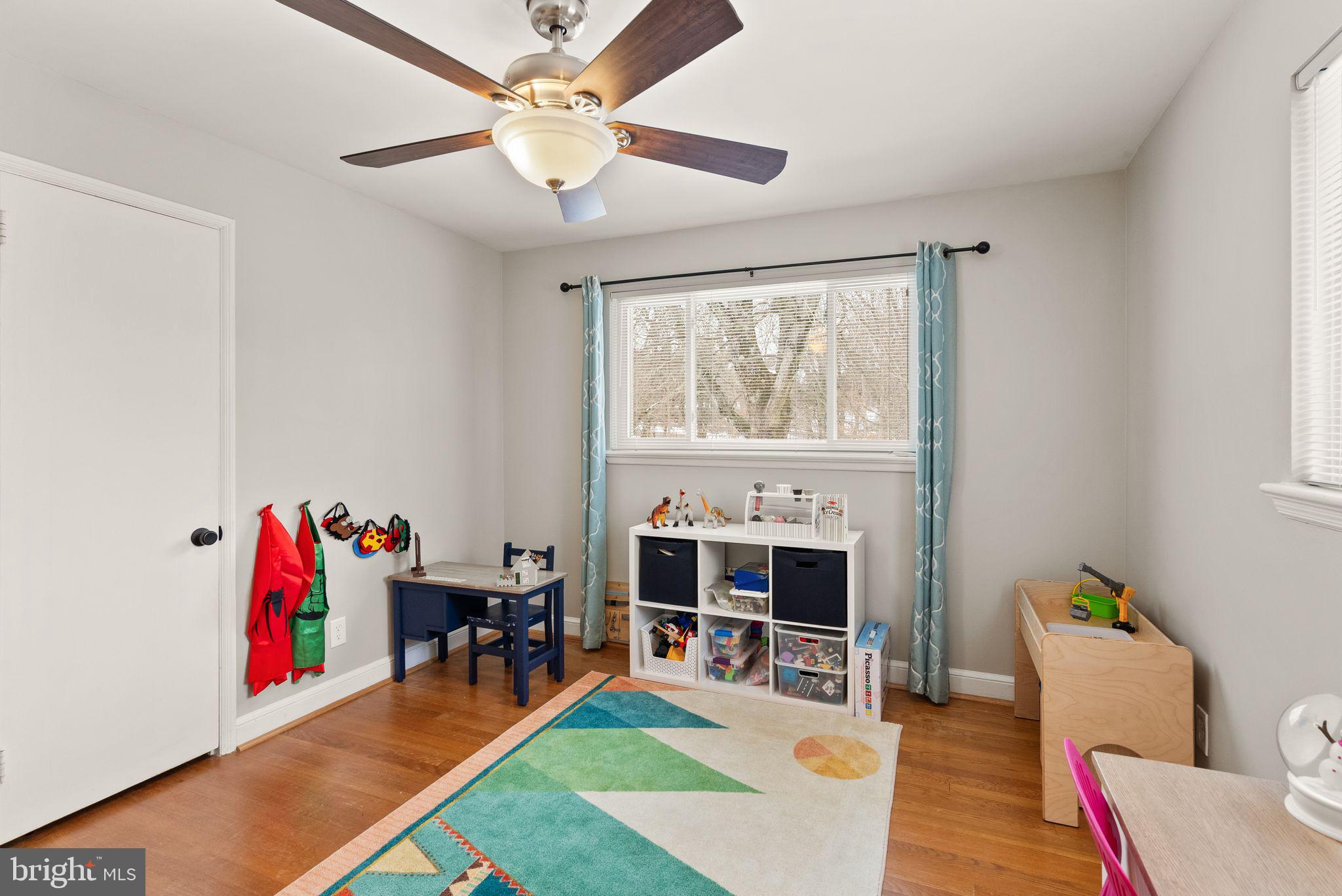 BROYHILL CREST - Residential