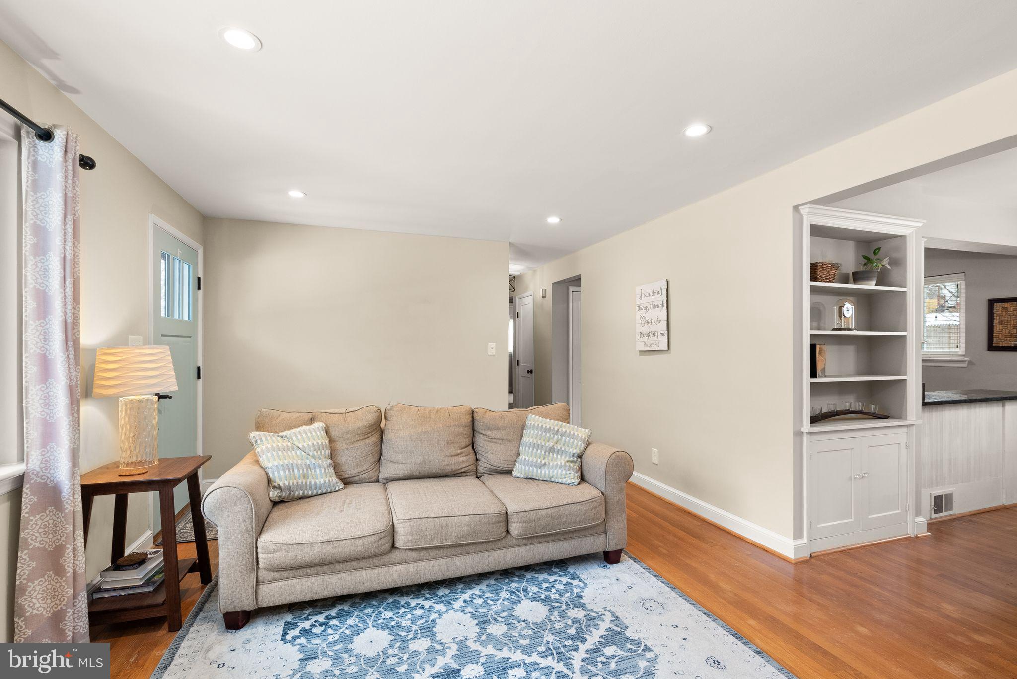 BROYHILL CREST - Residential