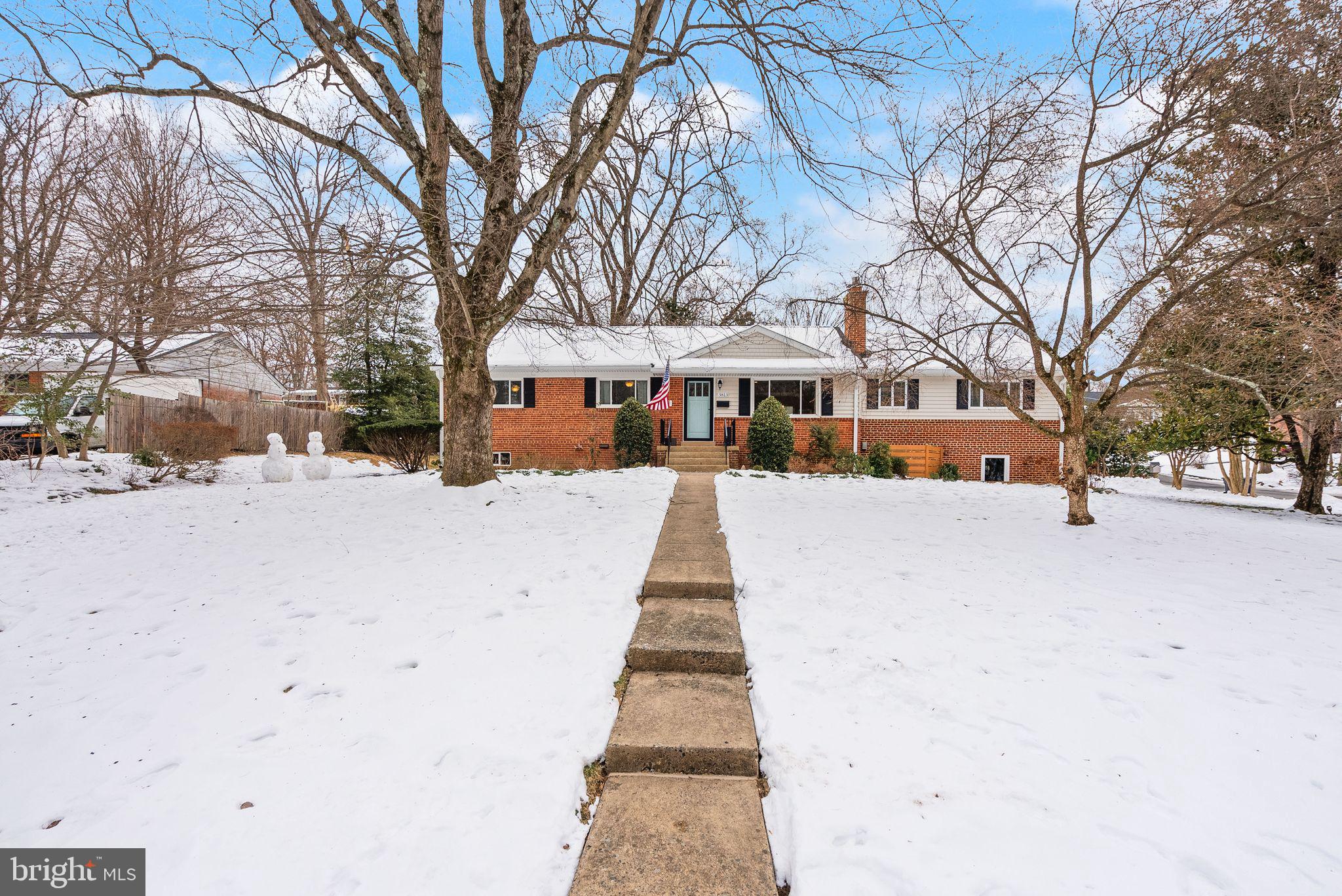 BROYHILL CREST - Residential