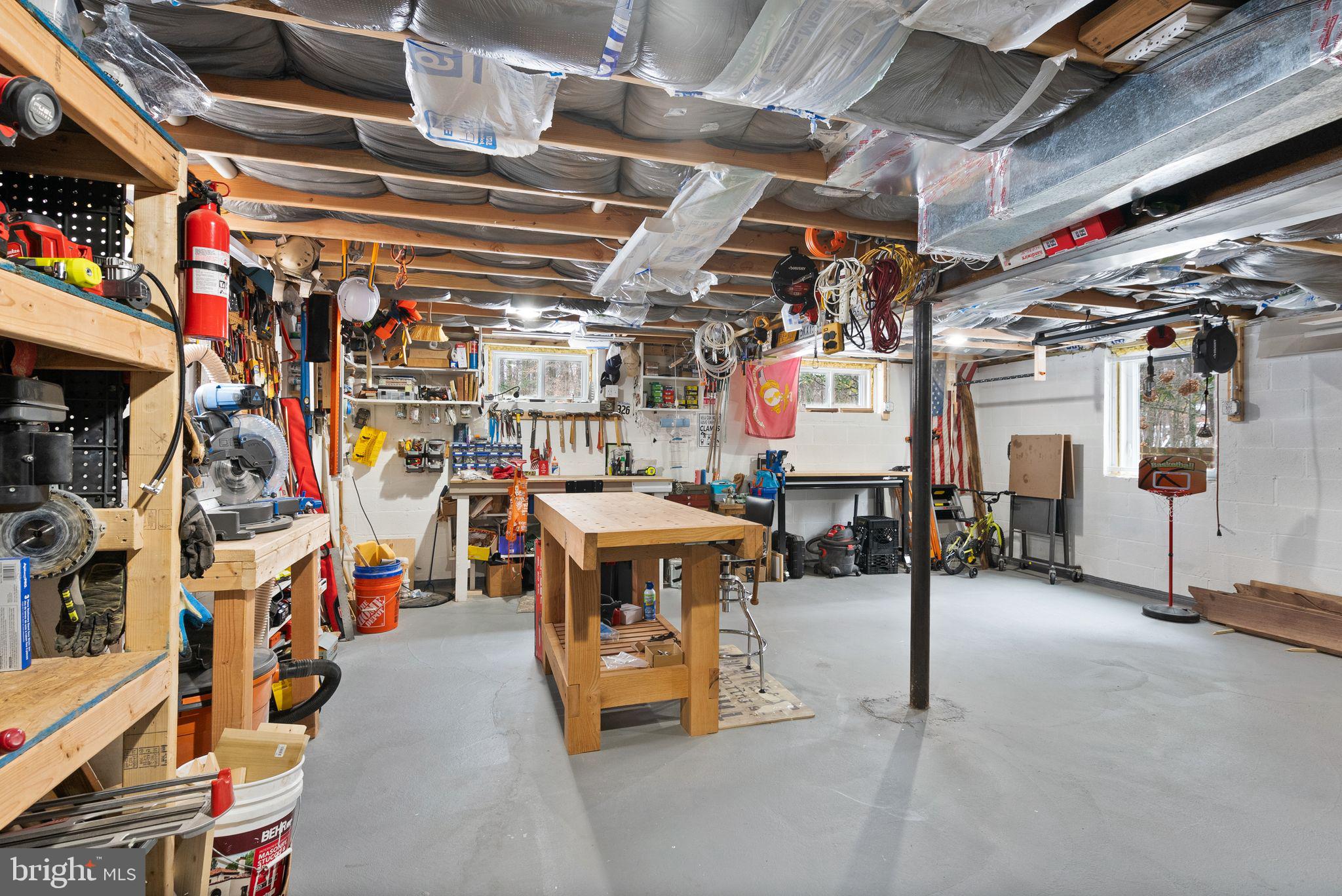 BROYHILL CREST - Residential