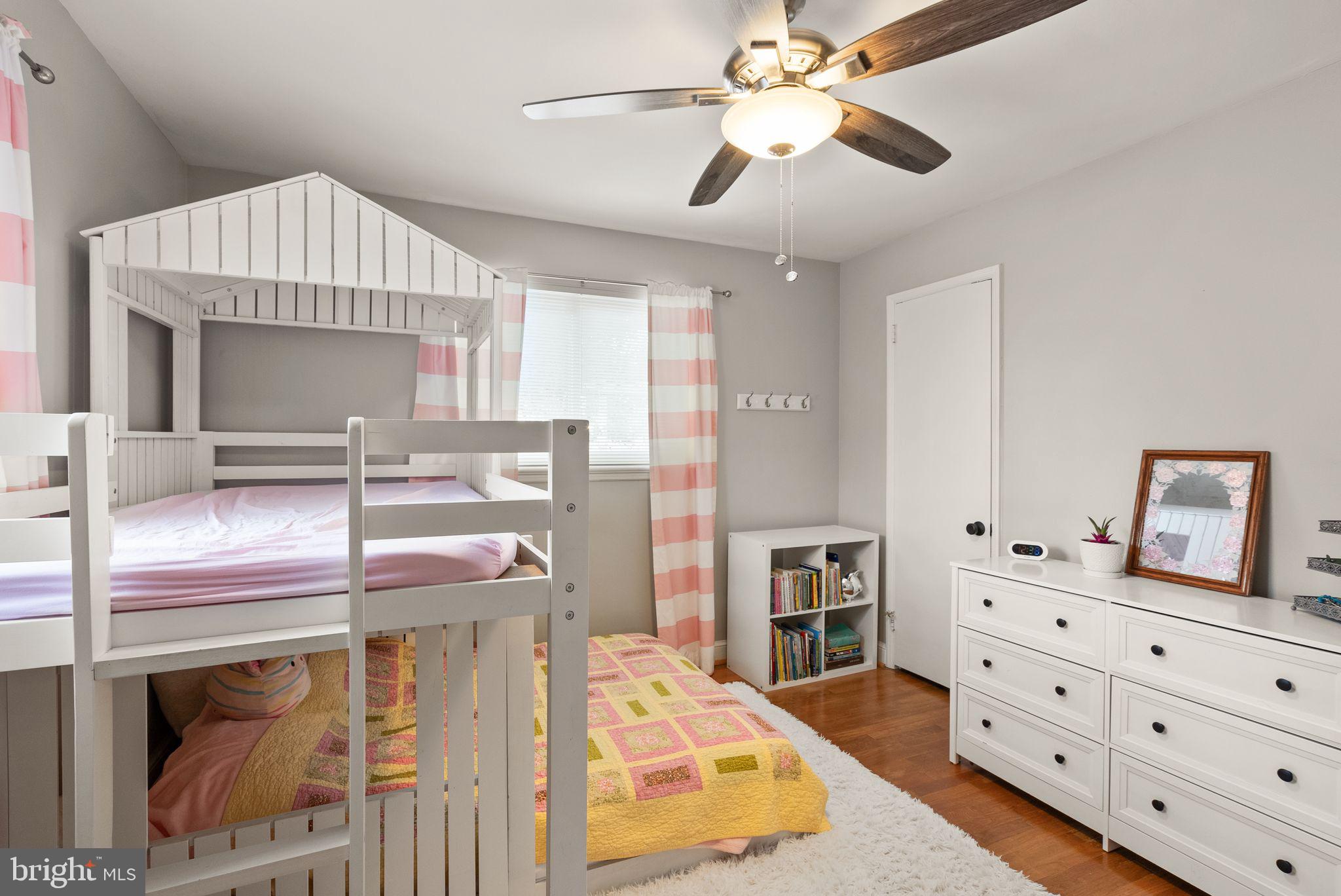 BROYHILL CREST - Residential