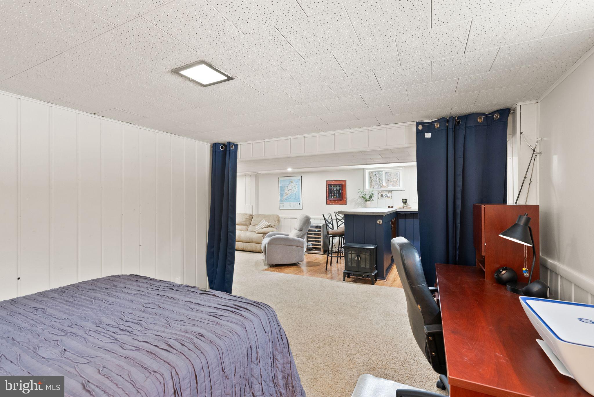 BROYHILL CREST - Residential