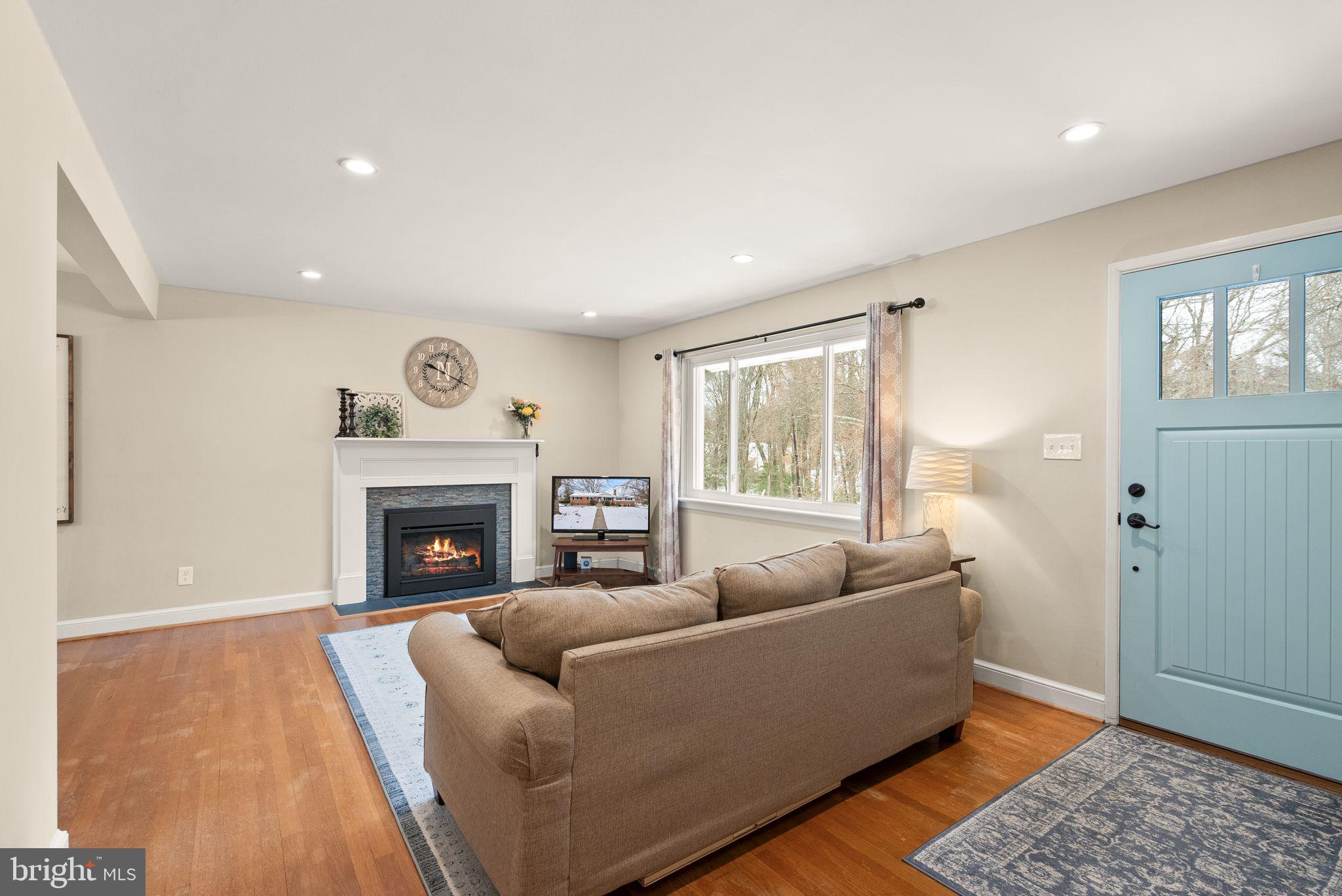 BROYHILL CREST - Residential