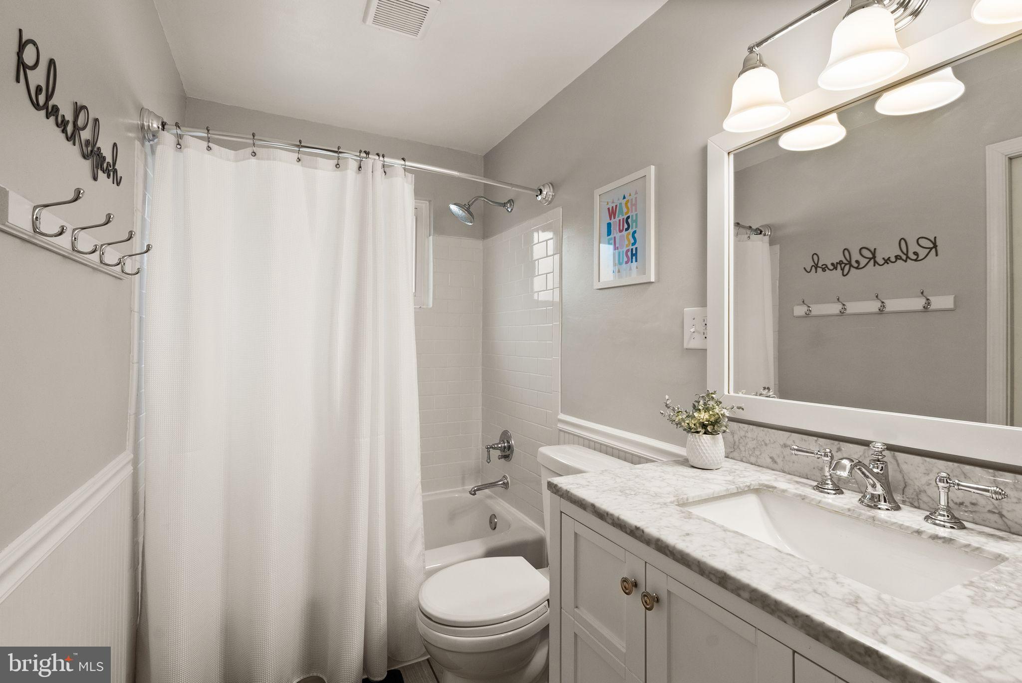 BROYHILL CREST - Residential